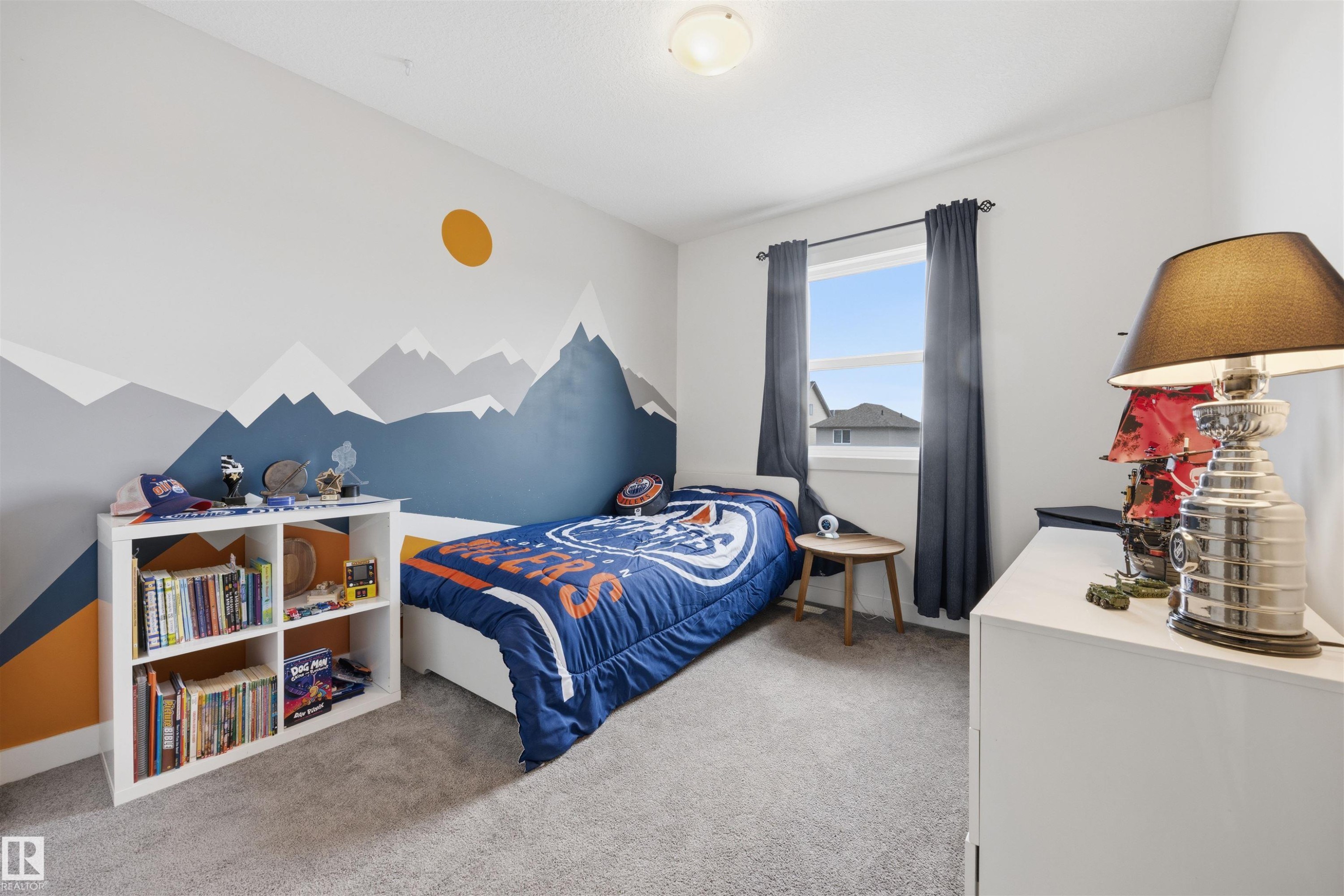 7123 Cardinal Way, Edmonton, AB - Indoor Photo Showing Bedroom