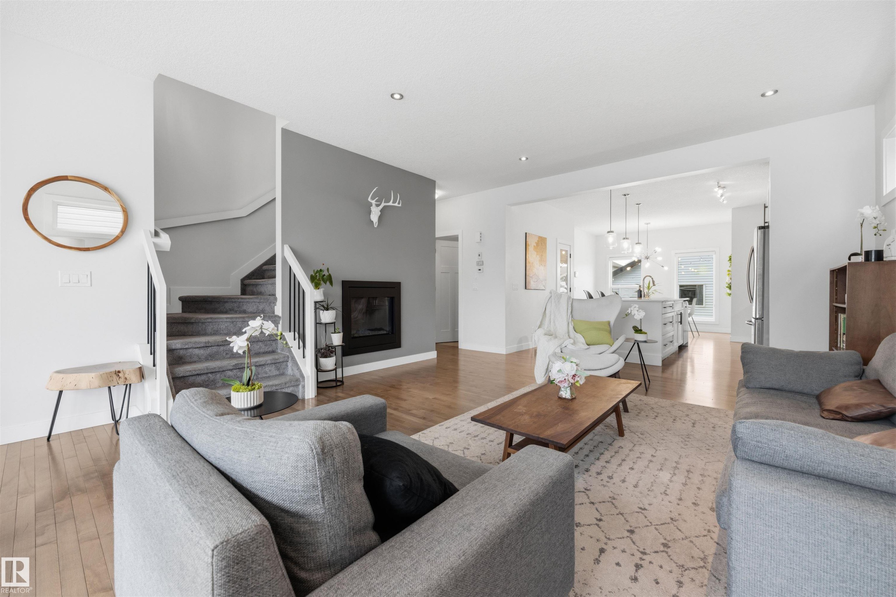 7123 Cardinal Way, Edmonton, AB - Indoor Photo Showing Living Room With Fireplace