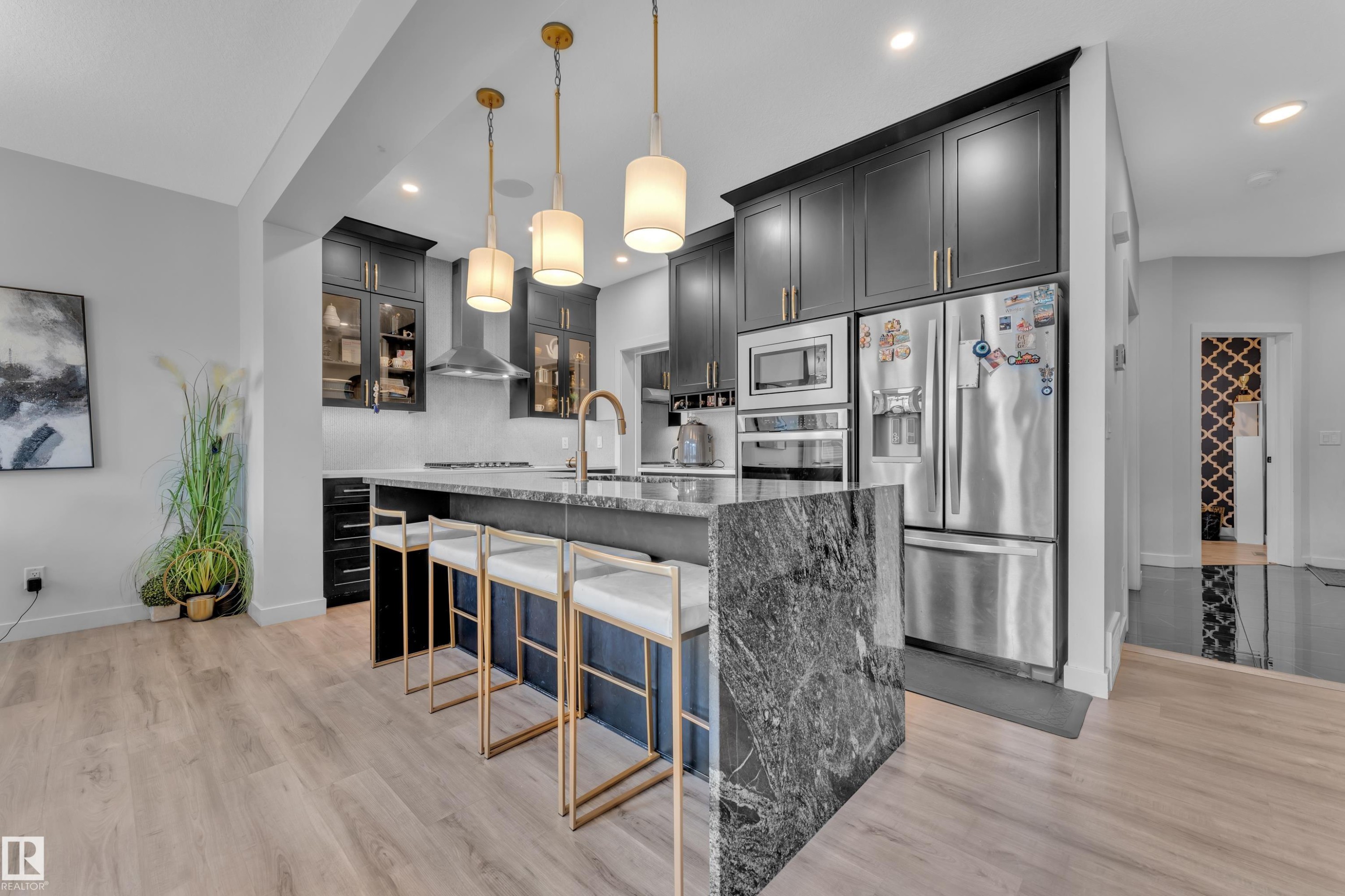 5213 22A Avenue, Edmonton, AB - Indoor