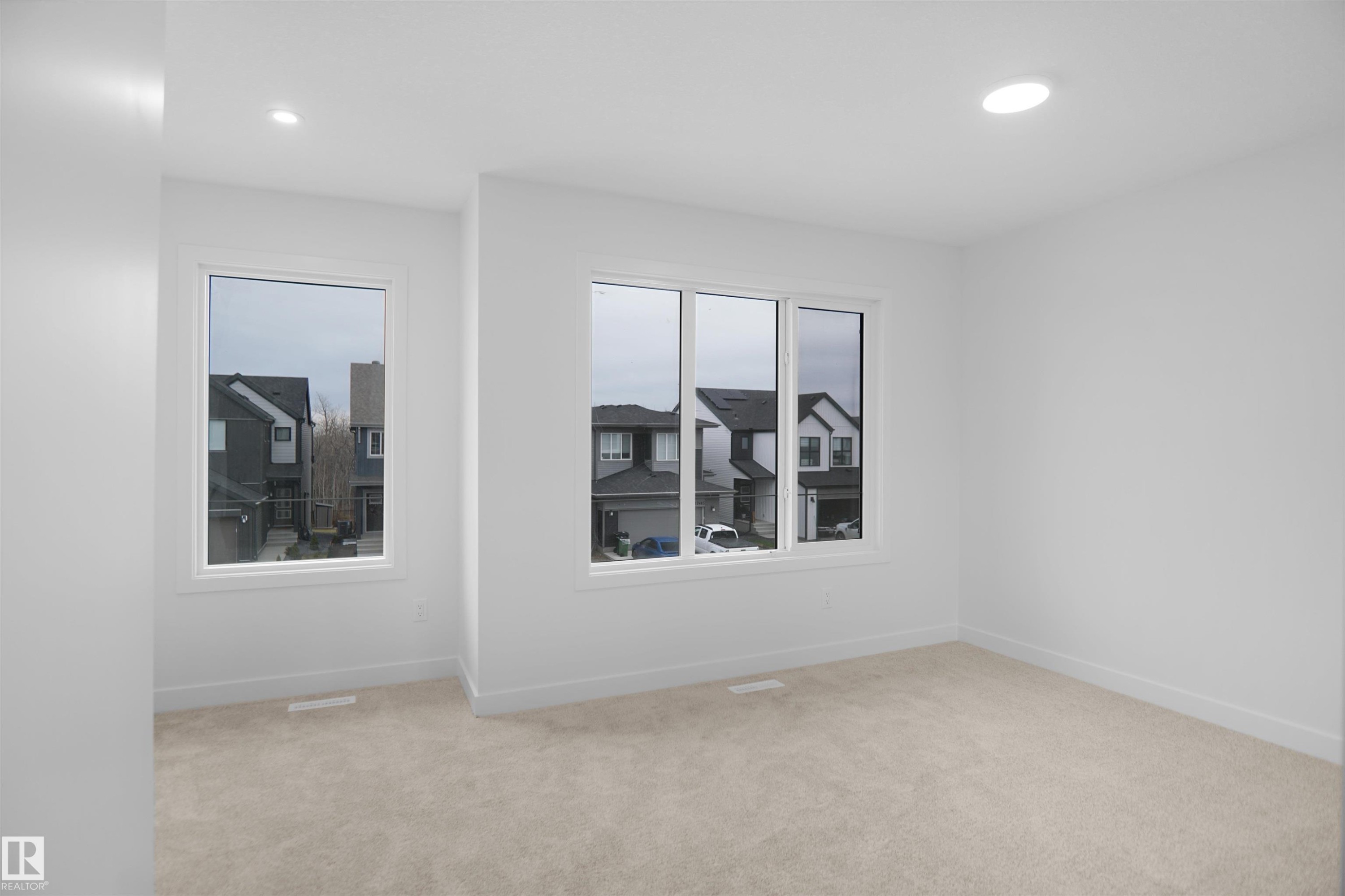 13132 214 Street Nw, Edmonton, AB - Indoor Photo Showing Other Room