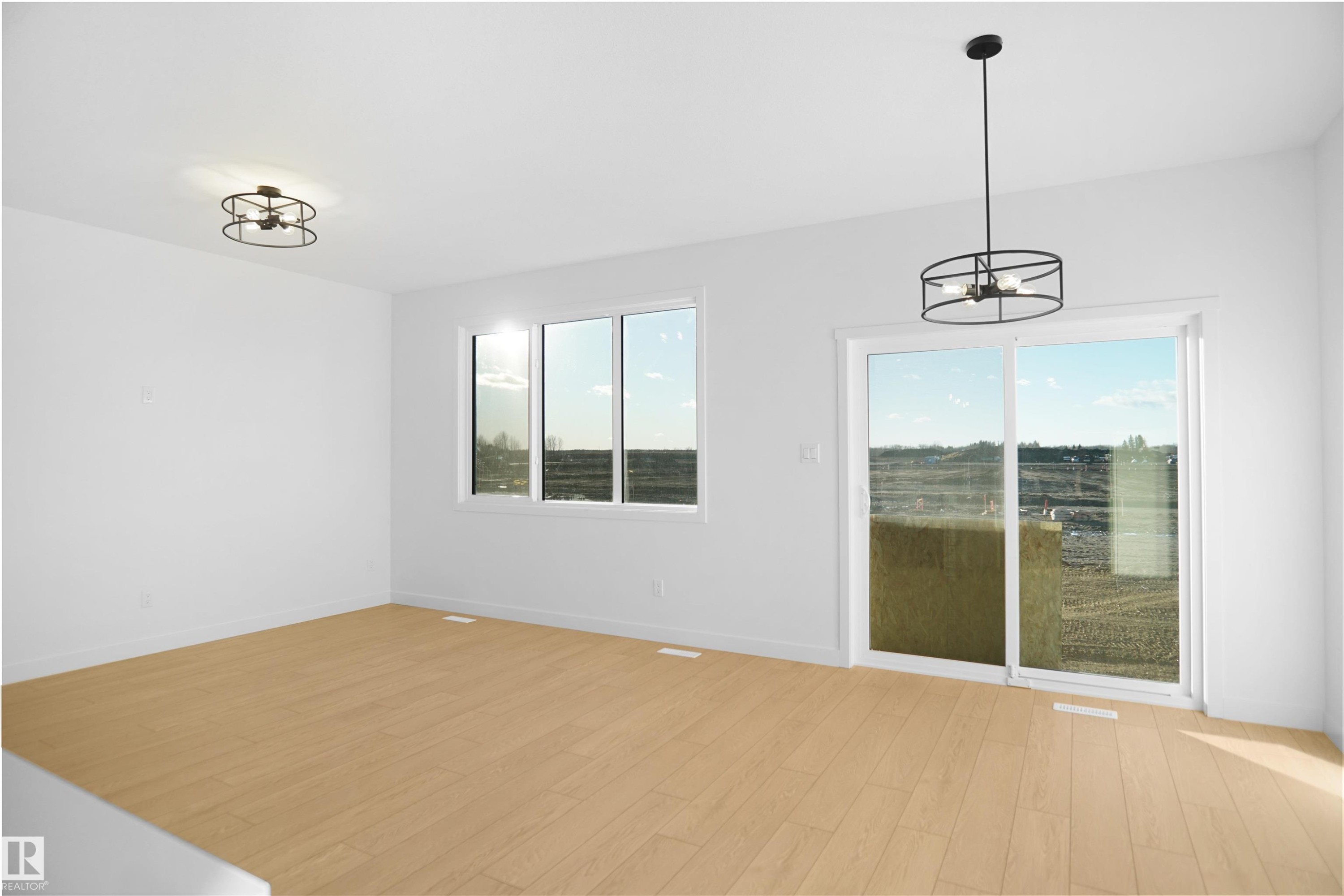 13136 214 Street, Edmonton, AB - Indoor Photo Showing Other Room