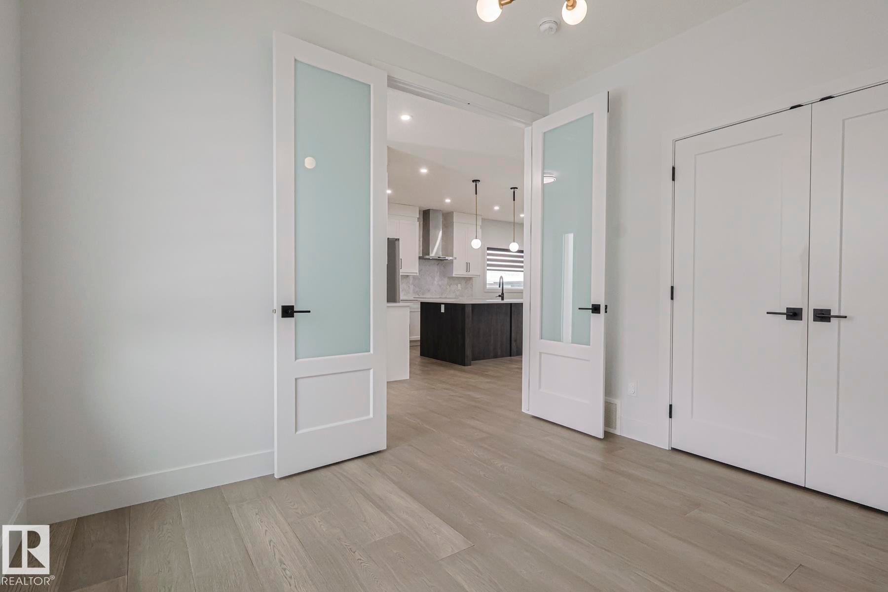 7446 Colonel Mewburn Road, Edmonton, AB - Indoor Photo Showing Other Room