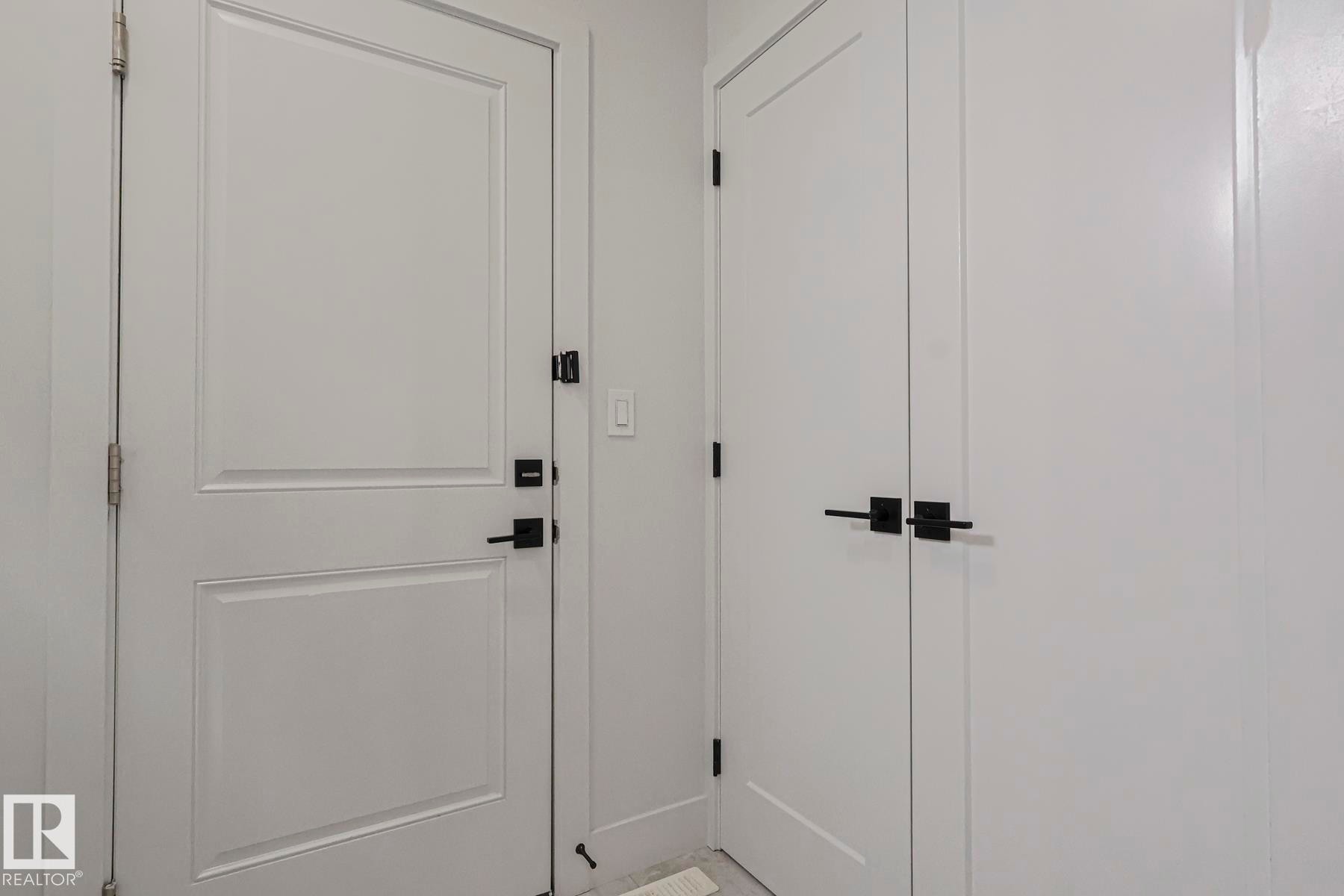 7446 Colonel Mewburn Road, Edmonton, AB - Indoor Photo Showing Other Room