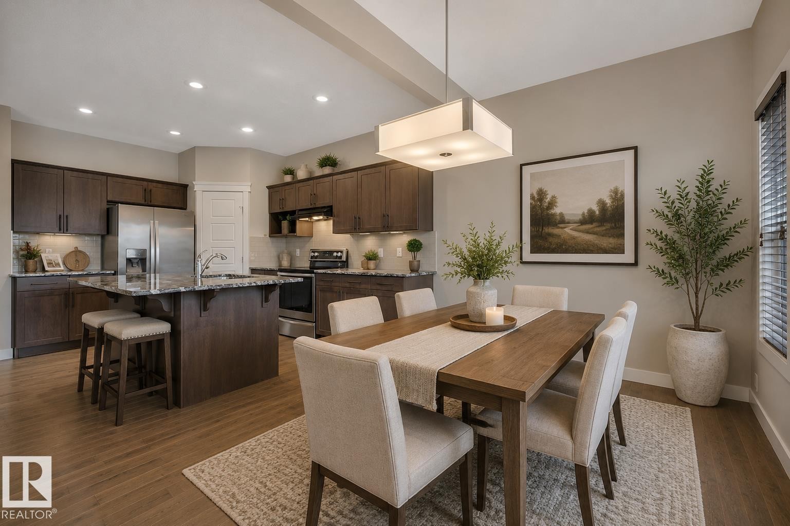 15807 18 Avenue, Edmonton, AB - Indoor Photo Showing Dining Room