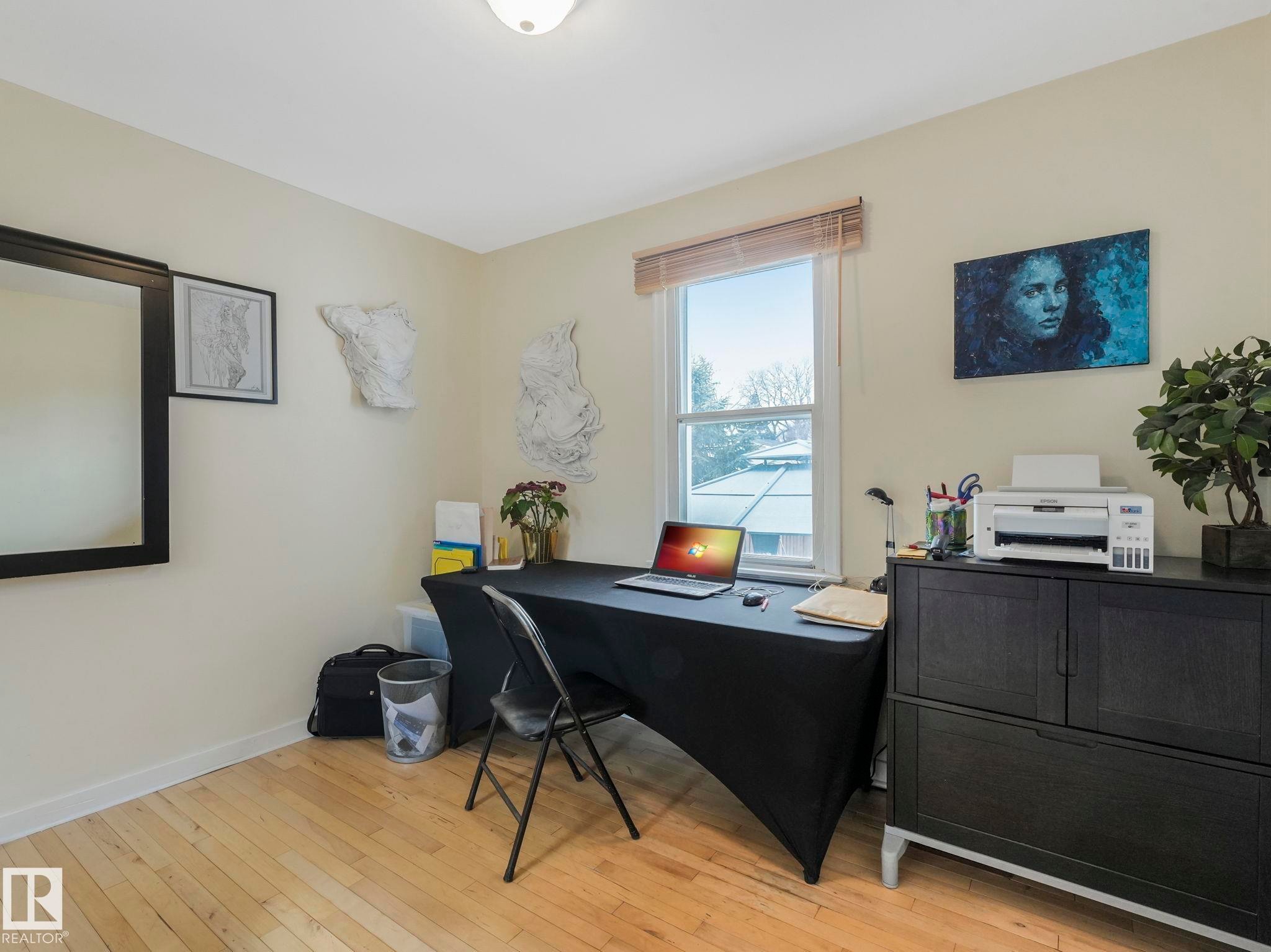 10727 66 Avenue, Edmonton, AB - Indoor Photo Showing Office