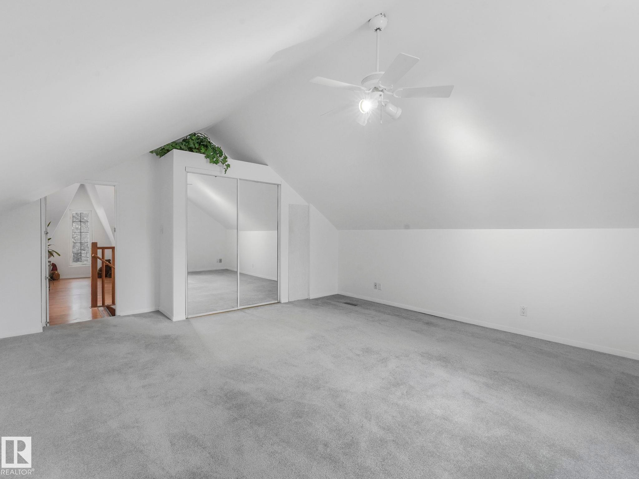 10727 66 Avenue, Edmonton, AB - Indoor Photo Showing Other Room