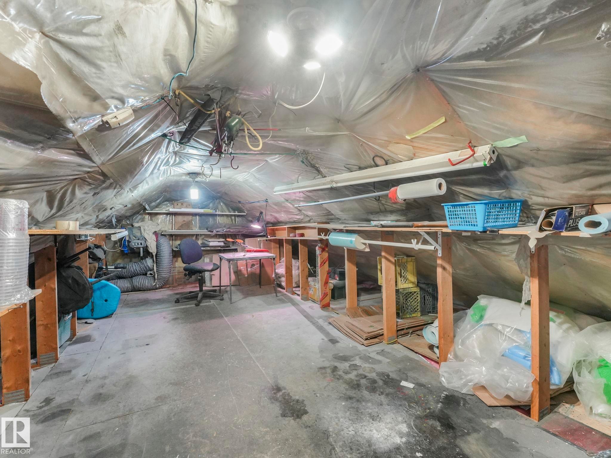 10727 66 Avenue, Edmonton, AB - Indoor