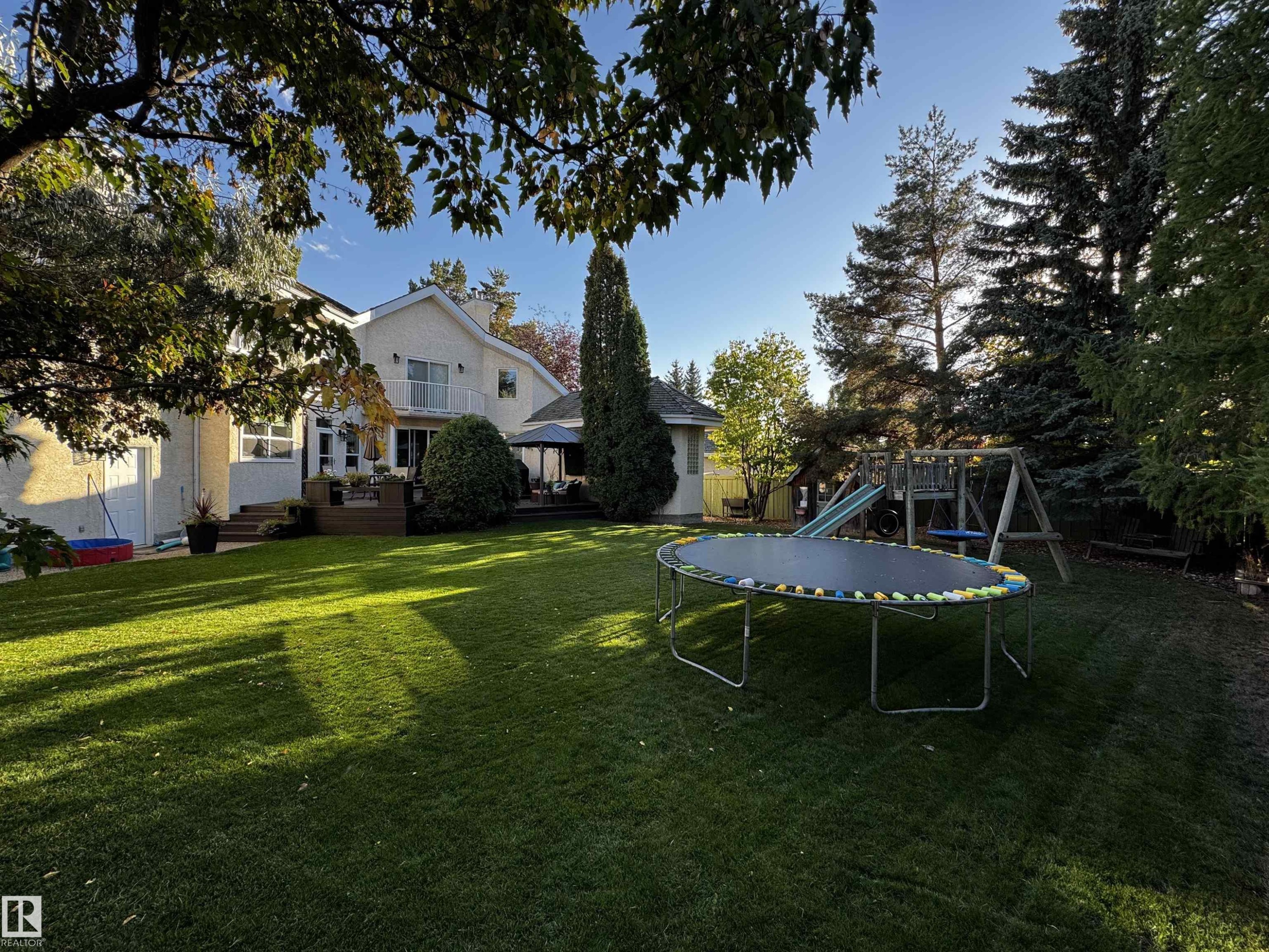110 Weaver Drive, Edmonton, AB - Outdoor
