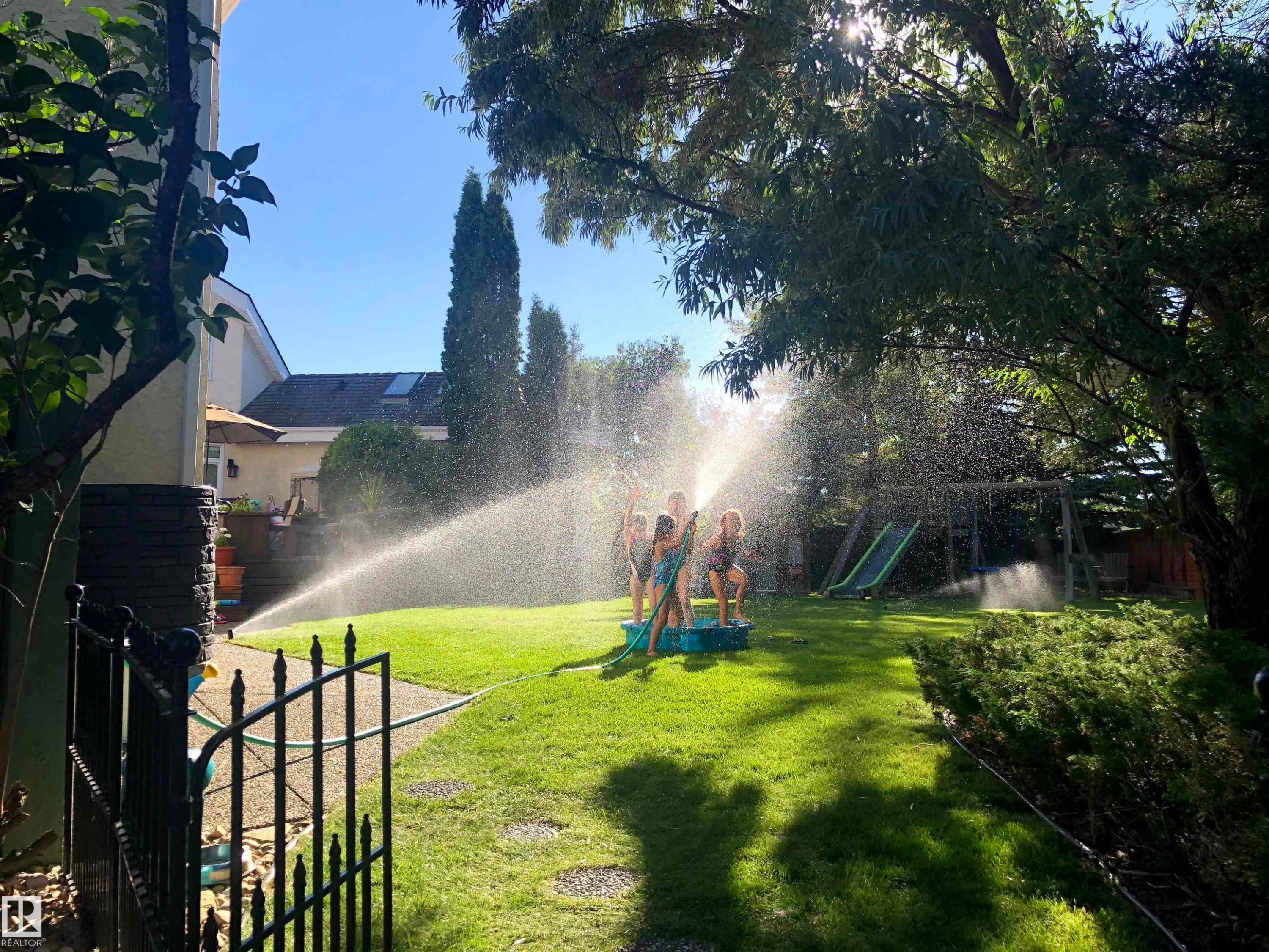 110 Weaver Drive, Edmonton, AB - Outdoor