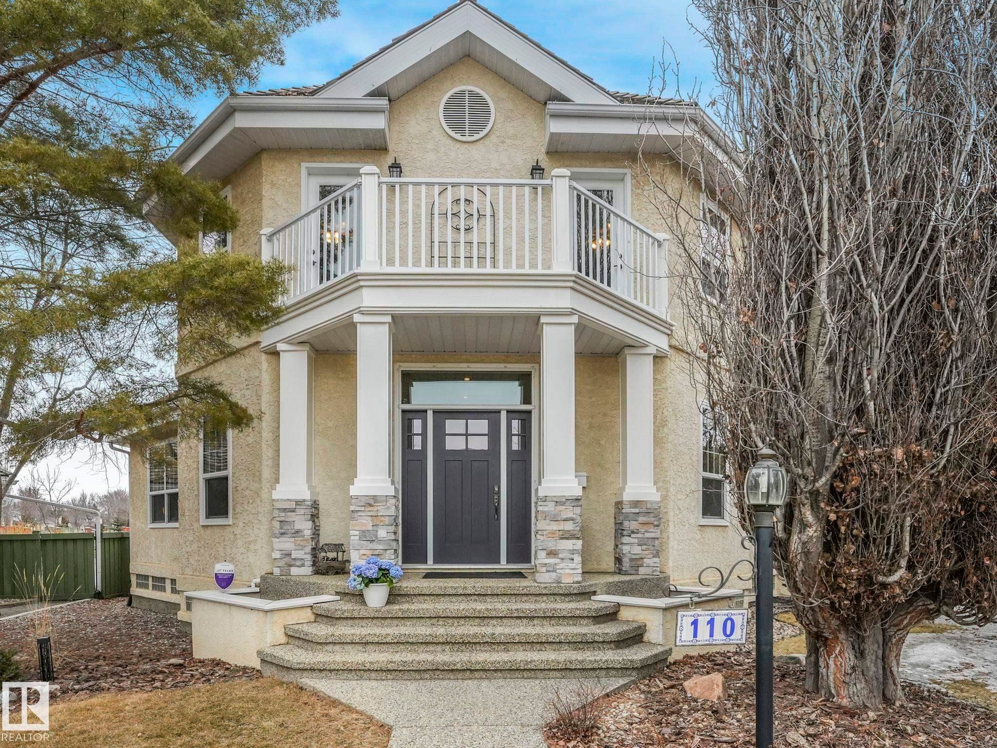110 Weaver Drive, Edmonton, AB - Outdoor With Facade