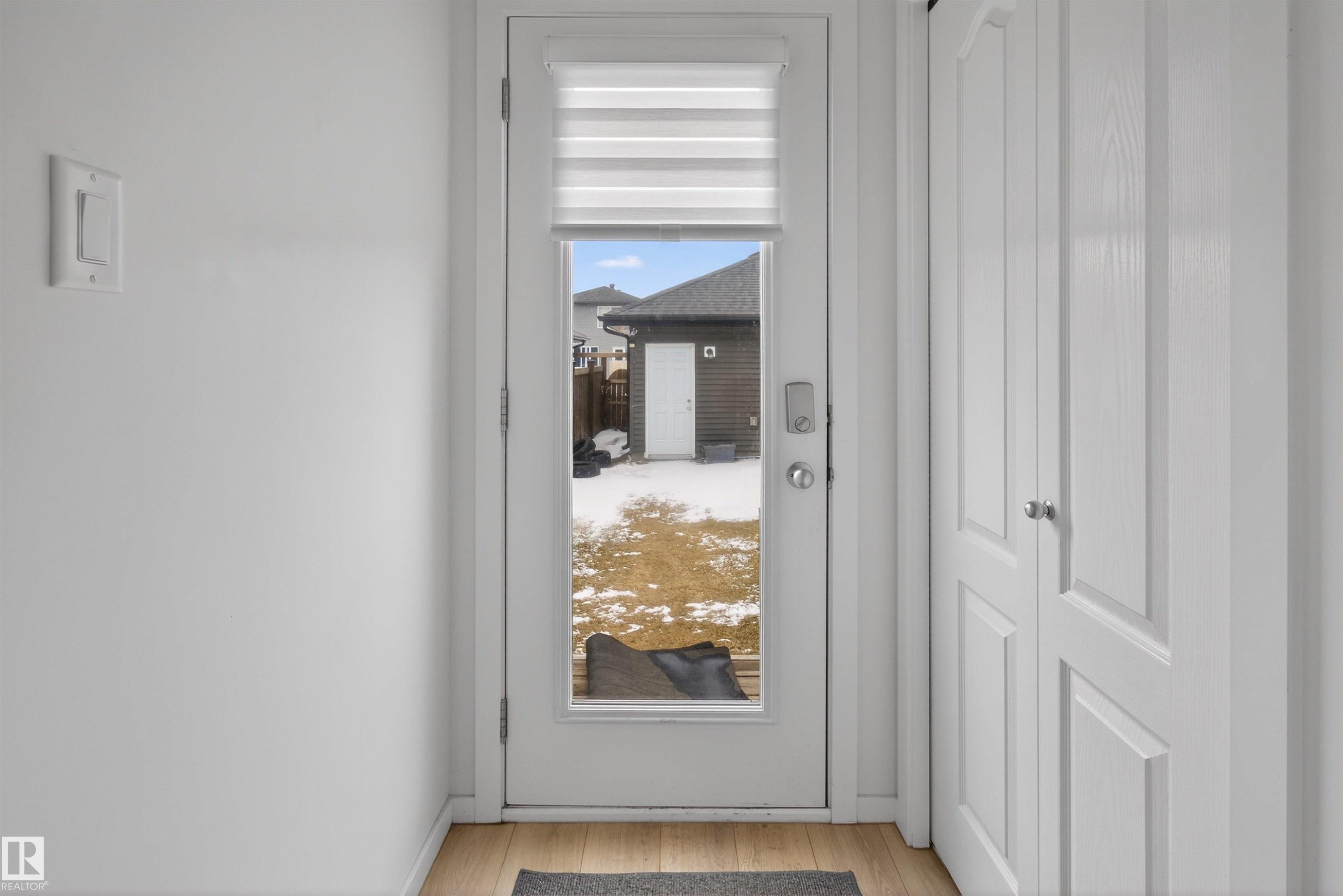 1265 Rosenthal Boulevard, Edmonton, AB - Indoor Photo Showing Other Room