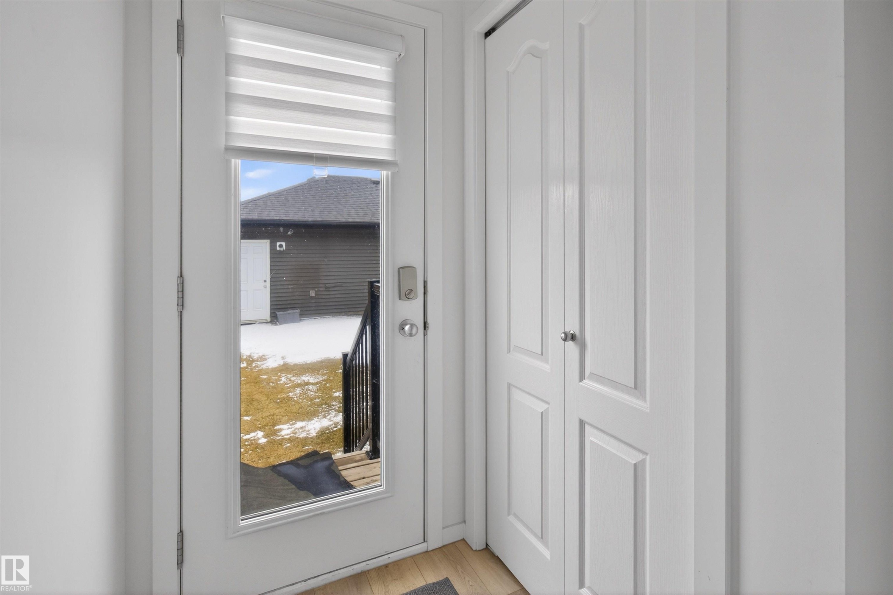 1265 Rosenthal Boulevard, Edmonton, AB - Indoor Photo Showing Other Room