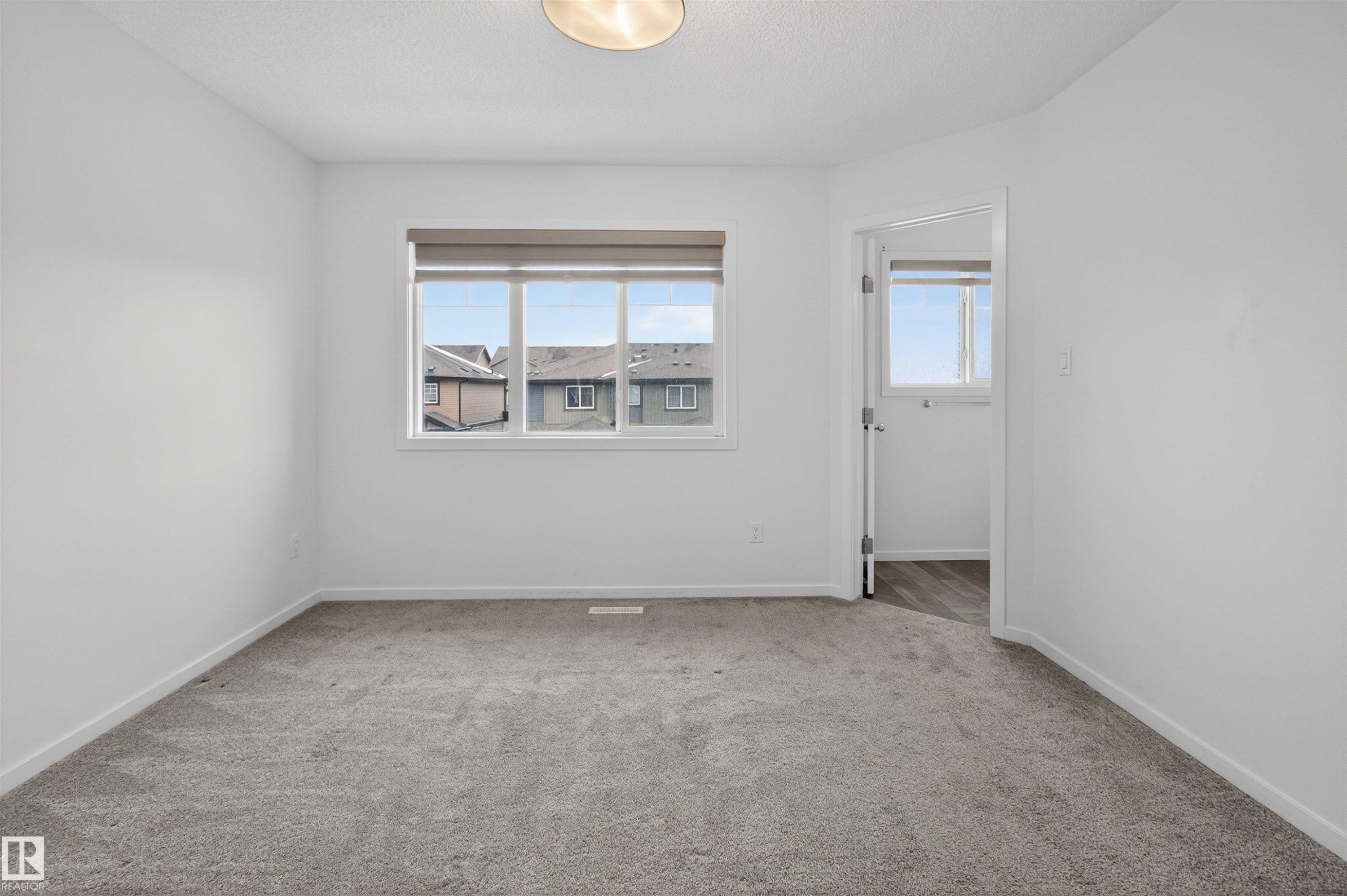 1265 Rosenthal Boulevard, Edmonton, AB - Indoor Photo Showing Other Room