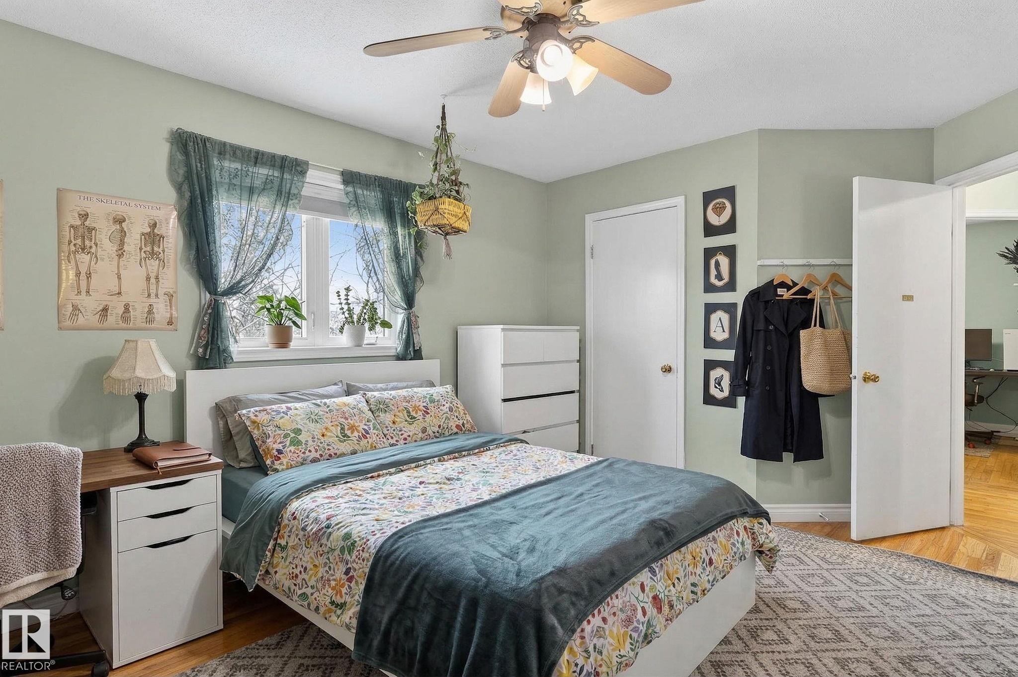 4 Dorset Place, St. Albert, AB - Indoor Photo Showing Bedroom