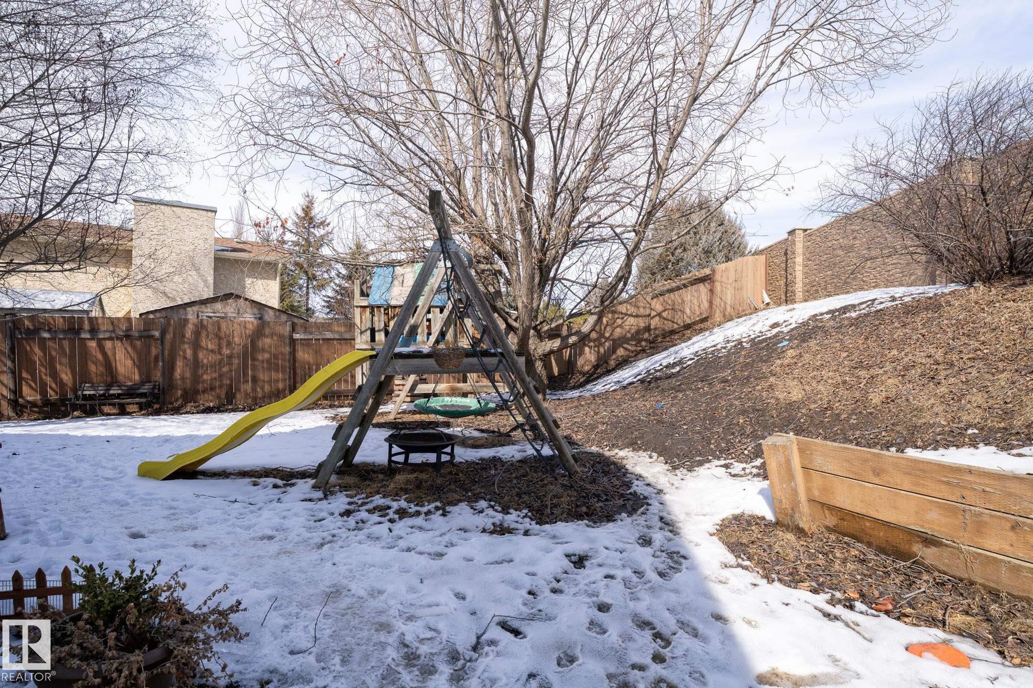 4 Dorset Place, St. Albert, AB - Outdoor