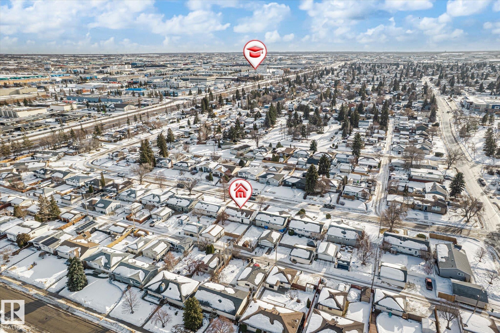 5504 94A Avenue, Edmonton, AB - Outdoor With View