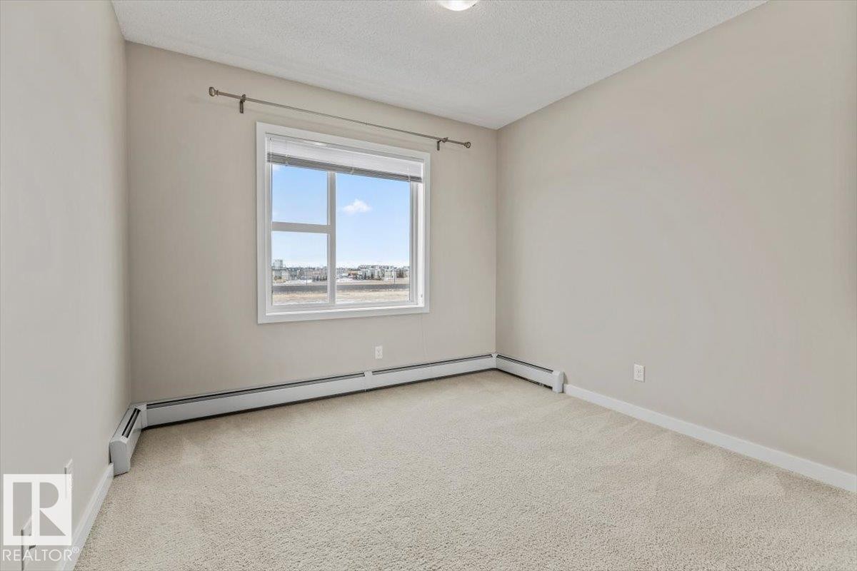 412 320 Ambleside Link Link, Edmonton, AB - Indoor Photo Showing Other Room