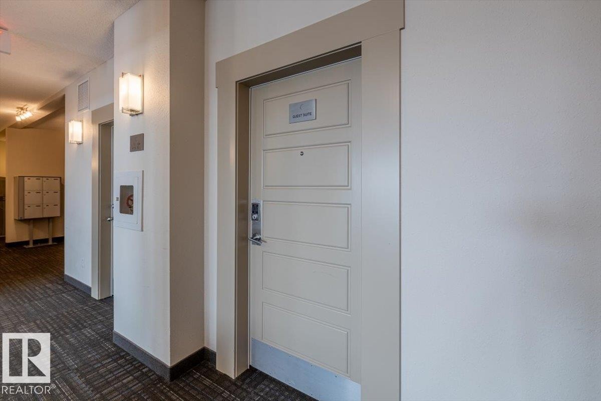 412 320 Ambleside Link Link, Edmonton, AB - Indoor Photo Showing Other Room