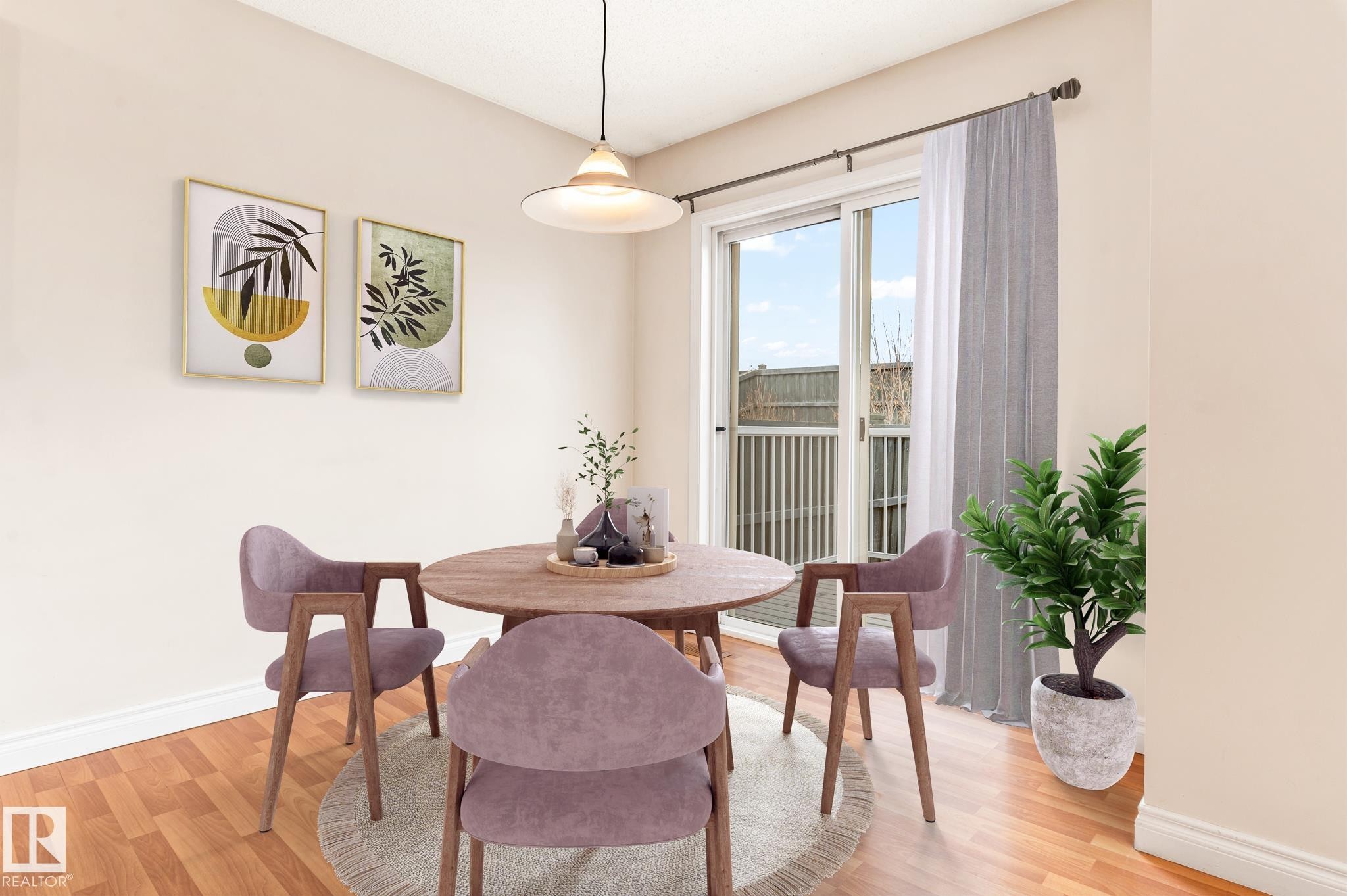 41 2021 Grantham Court, Edmonton, AB - Indoor Photo Showing Dining Room