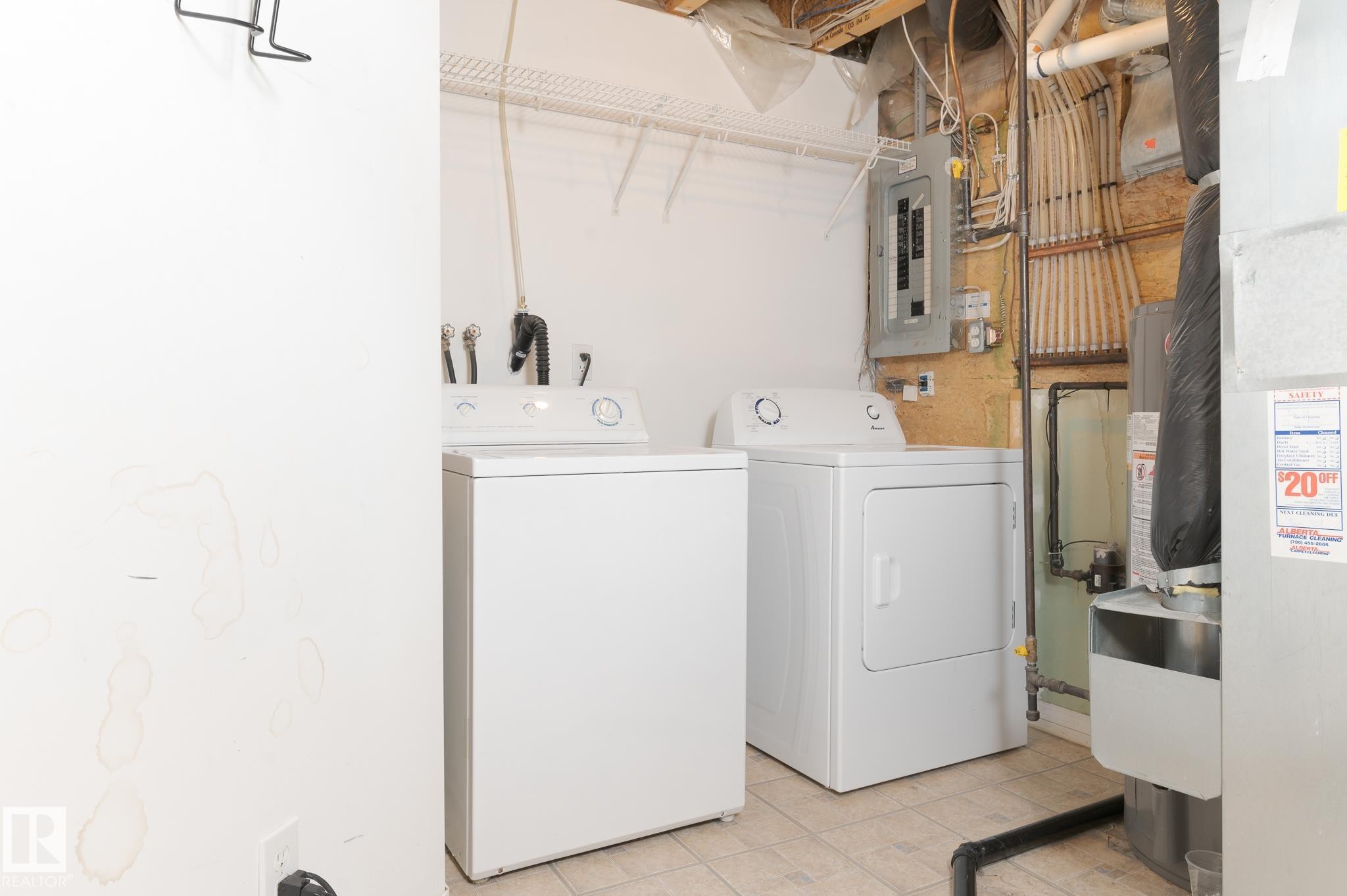 41 2021 Grantham Court, Edmonton, AB - Indoor Photo Showing Laundry Room