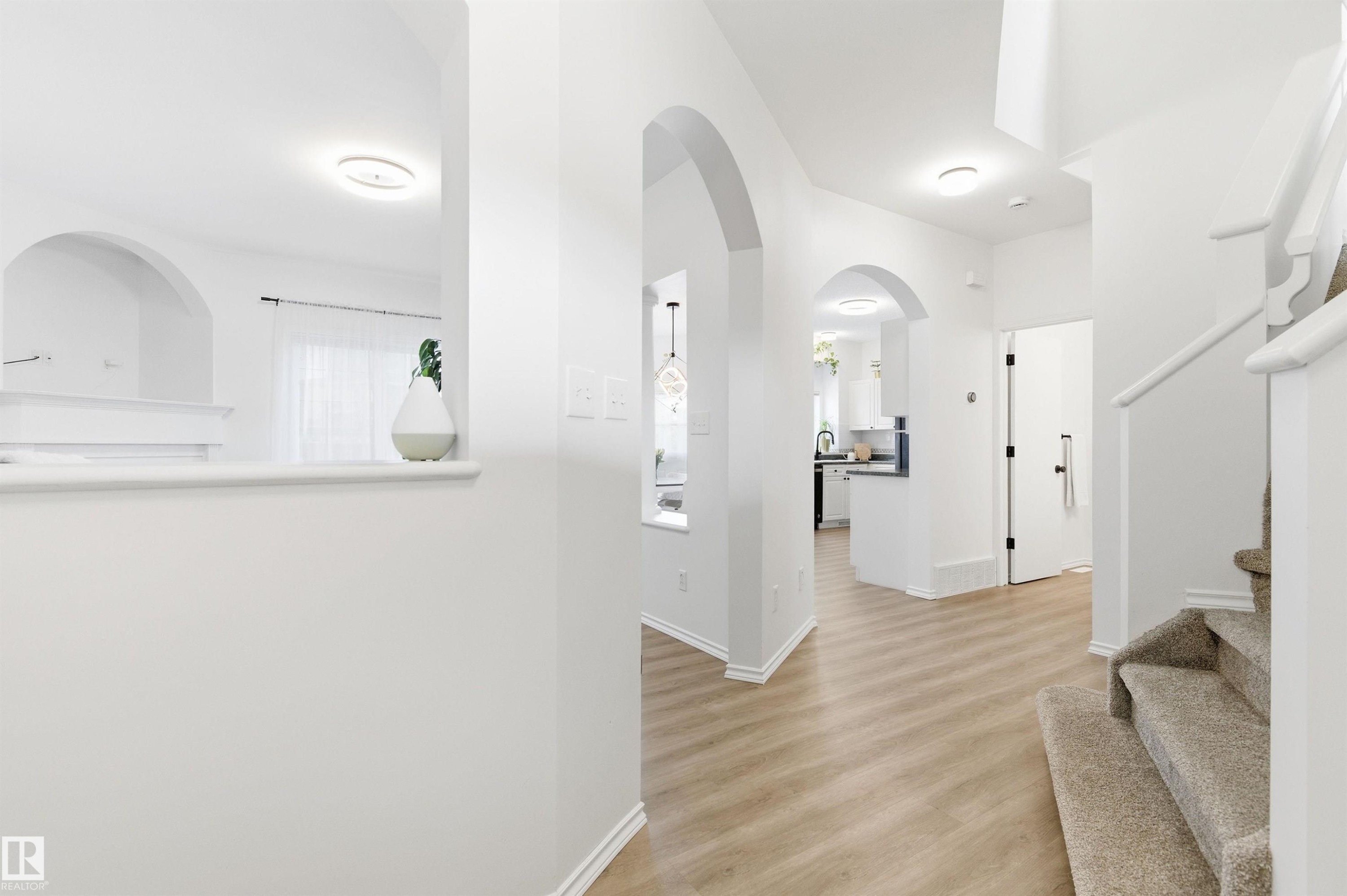 582 Glenwright Crescent, Edmonton, AB - Indoor Photo Showing Other Room