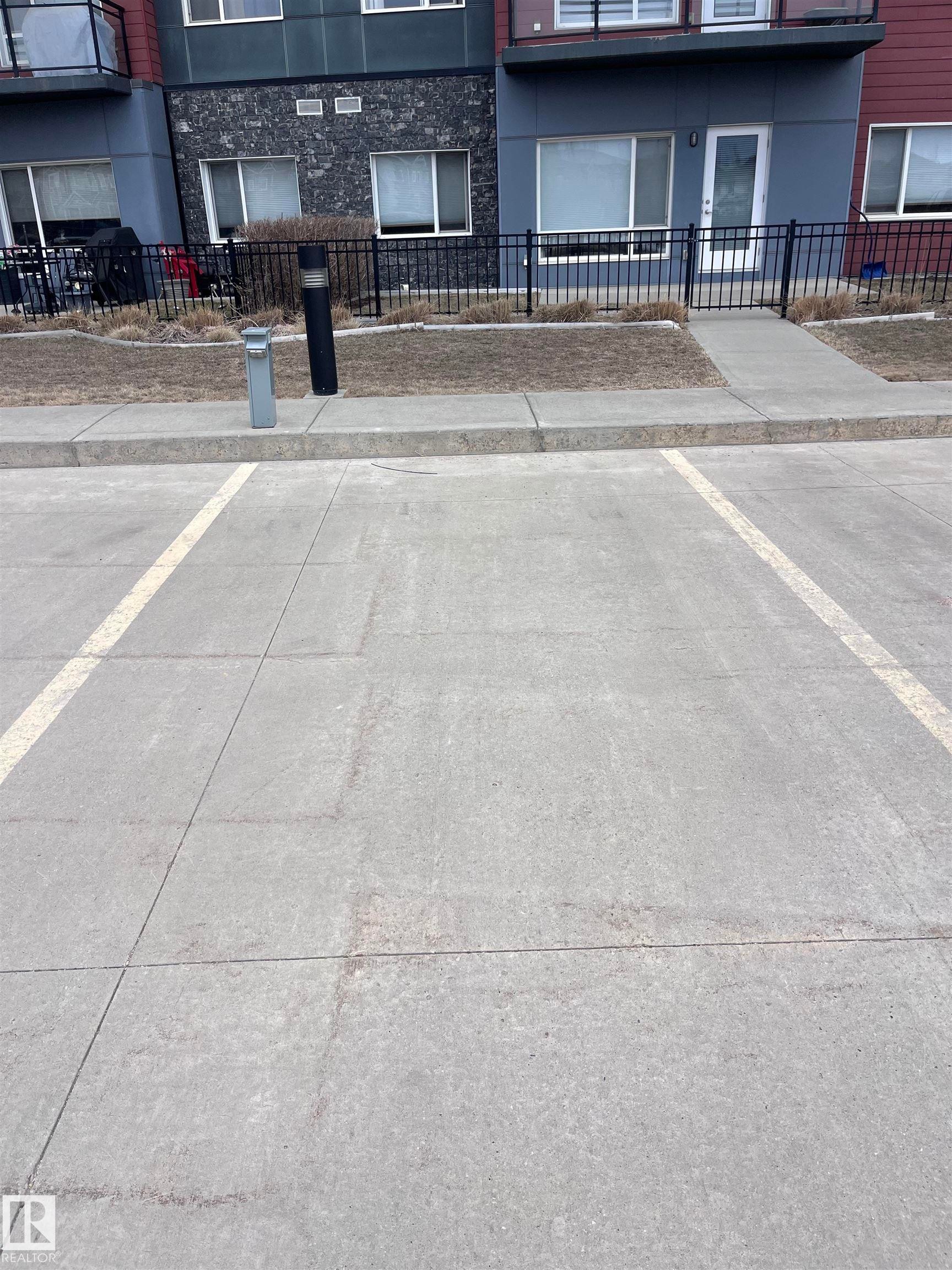 7508 Getty Gate, Edmonton, AB