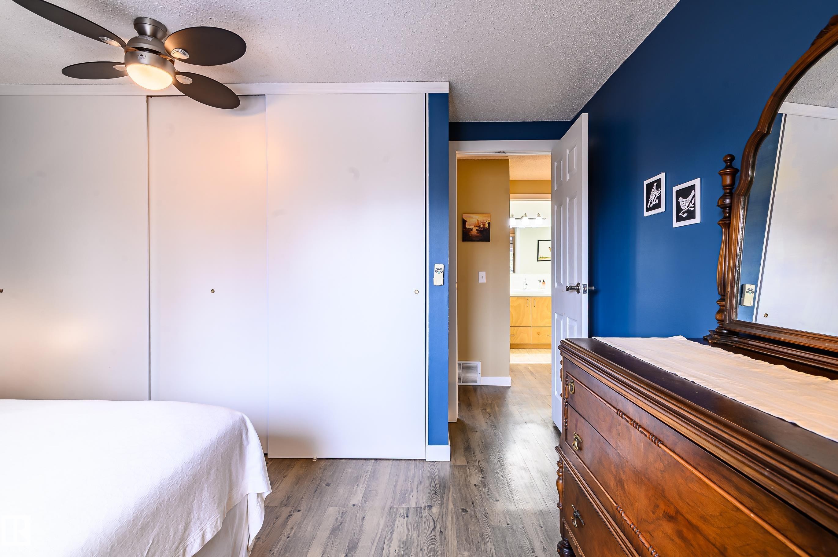 71 Forest Grove, St. Albert, AB - Indoor Photo Showing Bedroom
