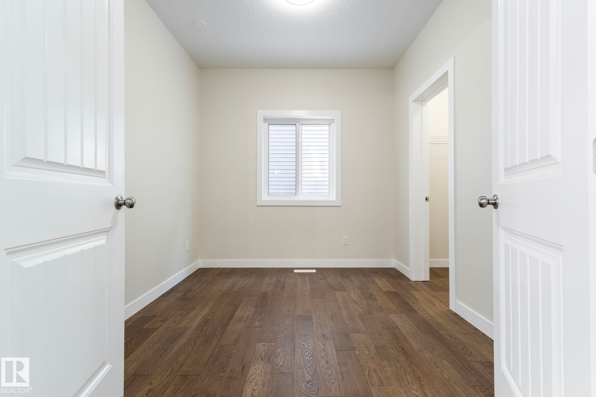 5736 176 Avenue, Edmonton, AB - Indoor Photo Showing Other Room