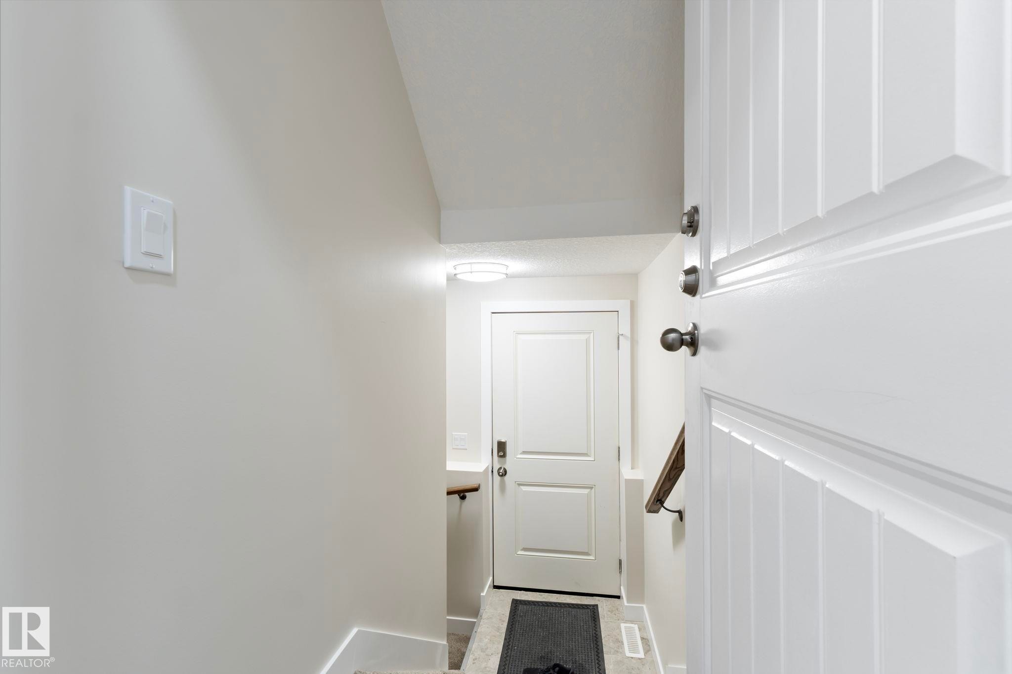 5736 176 Avenue, Edmonton, AB - Indoor Photo Showing Other Room