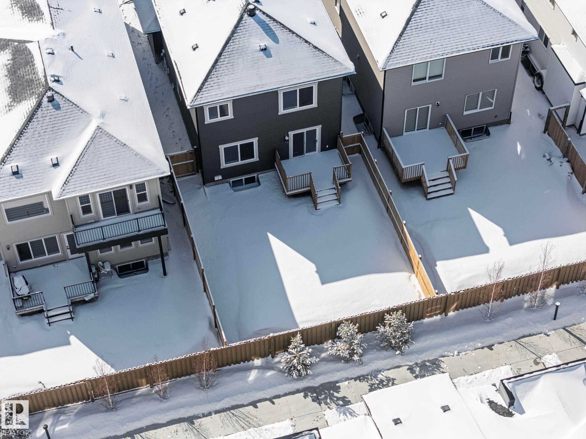 5736 176 Avenue, Edmonton, AB - Outdoor