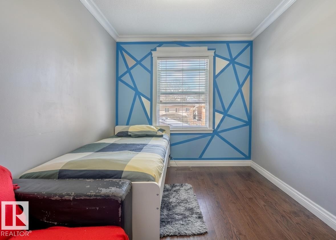 12846 122 Street, Edmonton, AB - Indoor Photo Showing Bedroom