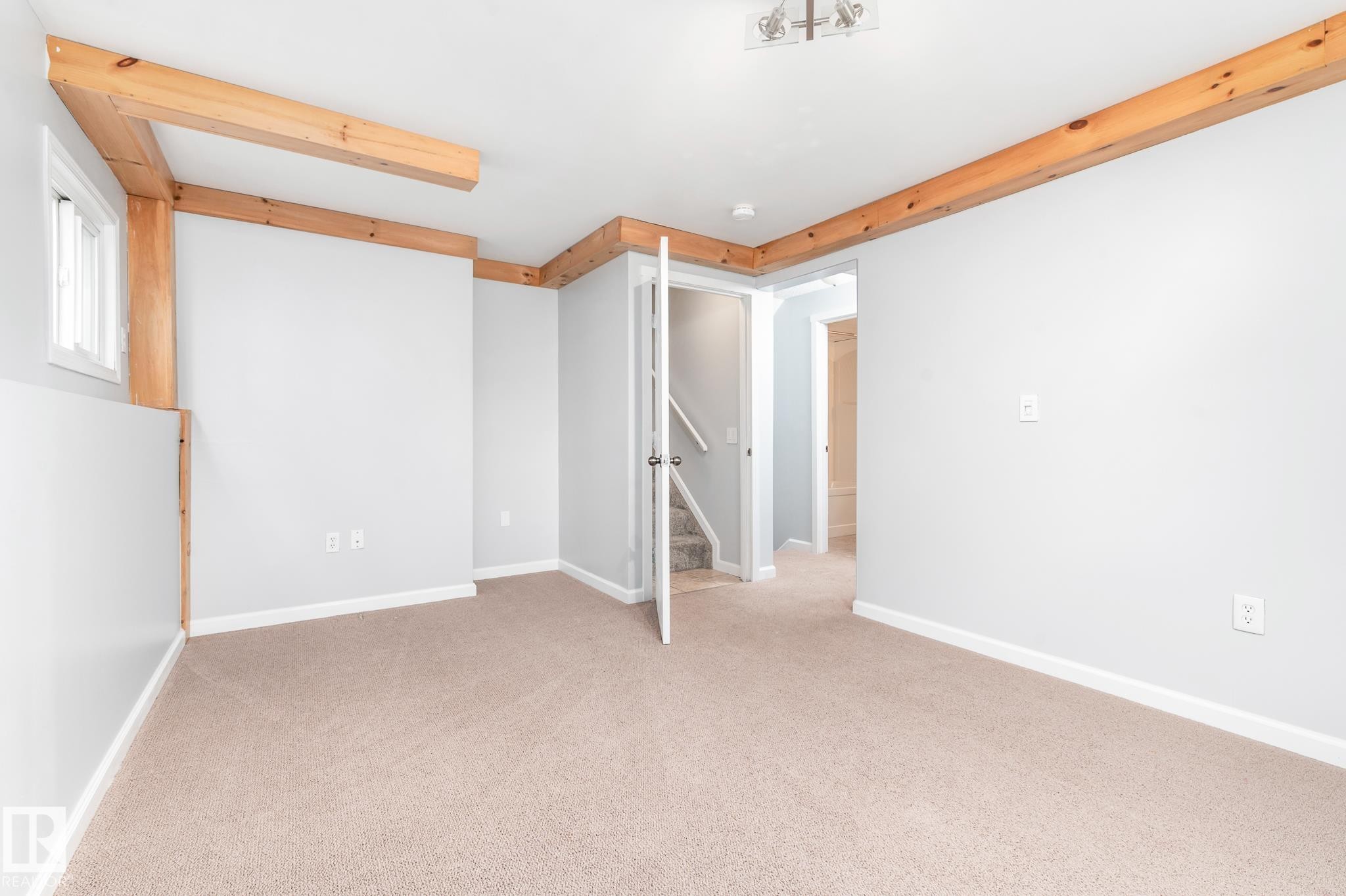 35 Wellington Crescent, Spruce Grove, AB - Indoor Photo Showing Other Room