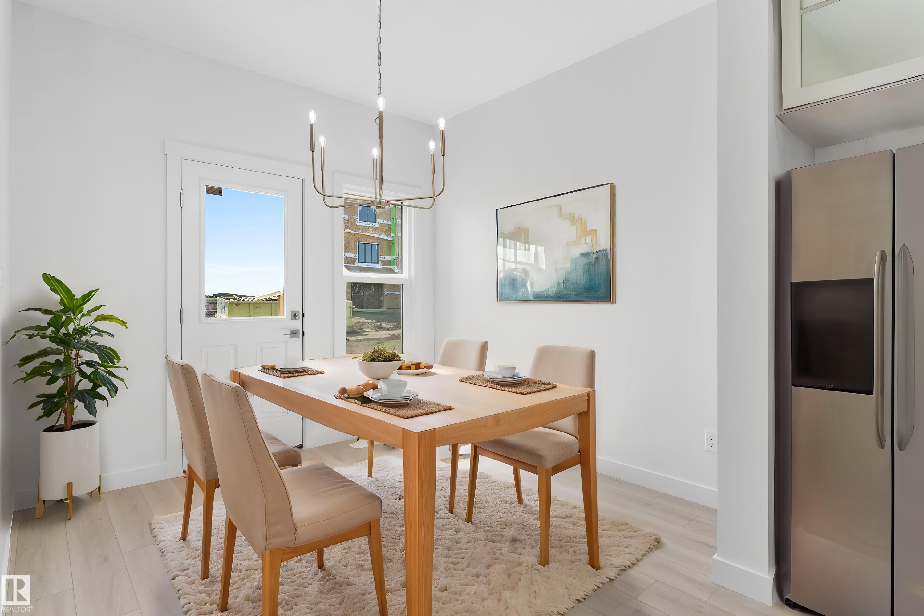 18713 18A Avenue Nw, Edmonton, AB - Indoor Photo Showing Dining Room