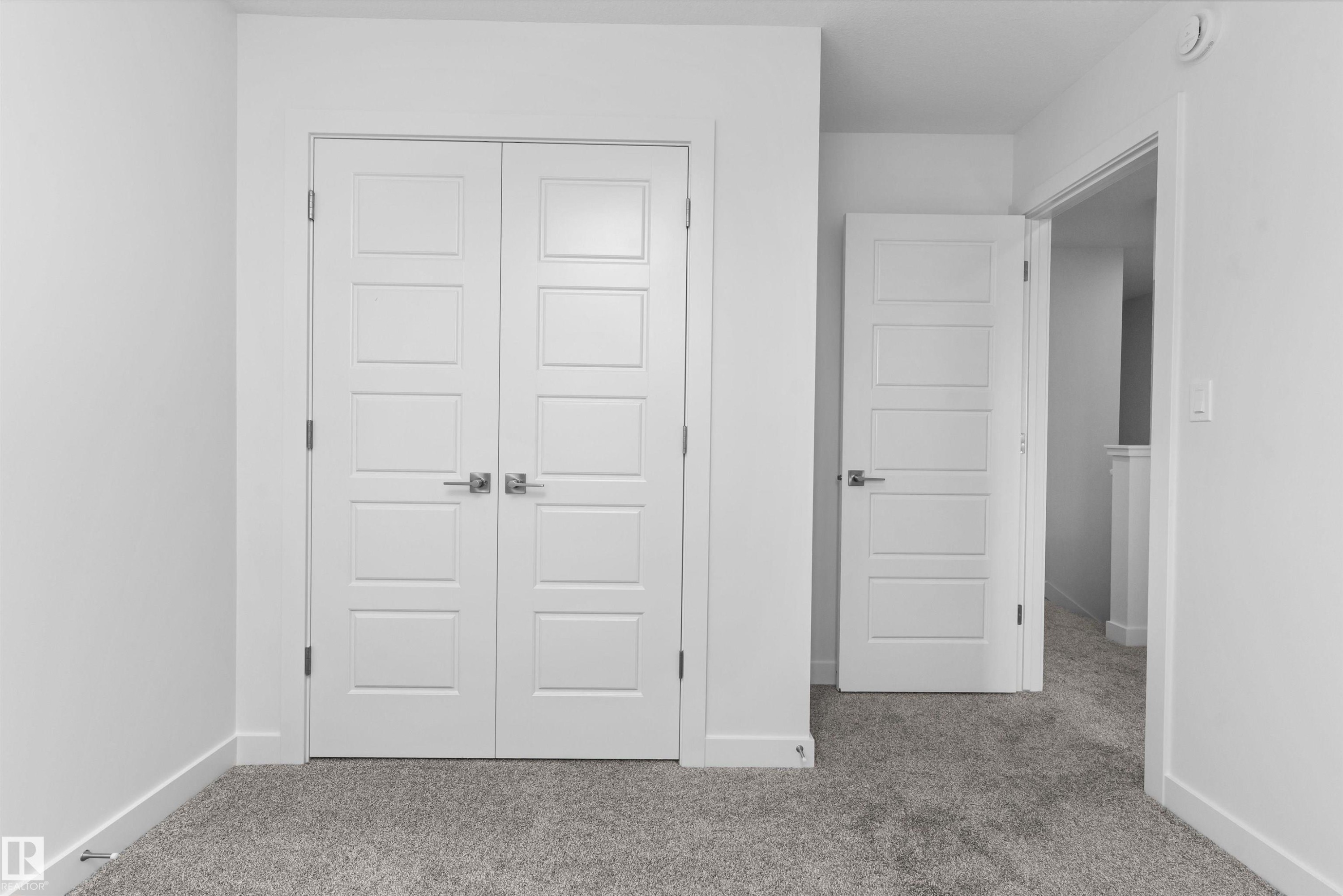18713 18A Avenue Nw, Edmonton, AB - Indoor Photo Showing Other Room