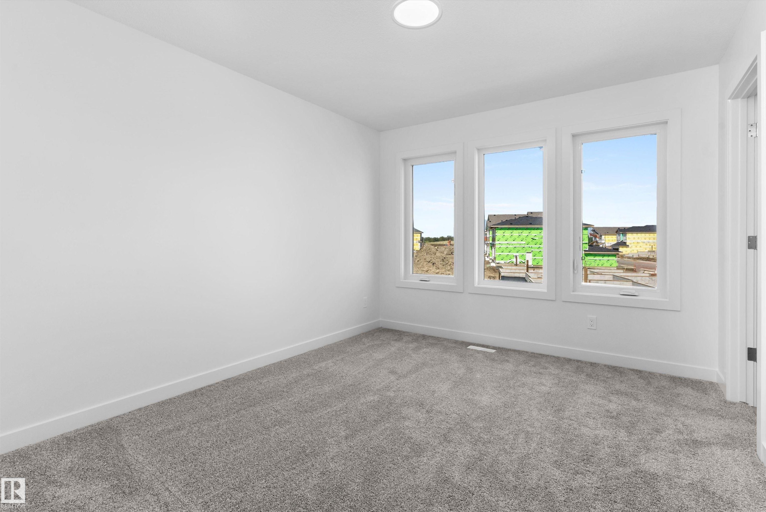 18713 18A Avenue Nw, Edmonton, AB - Indoor Photo Showing Other Room