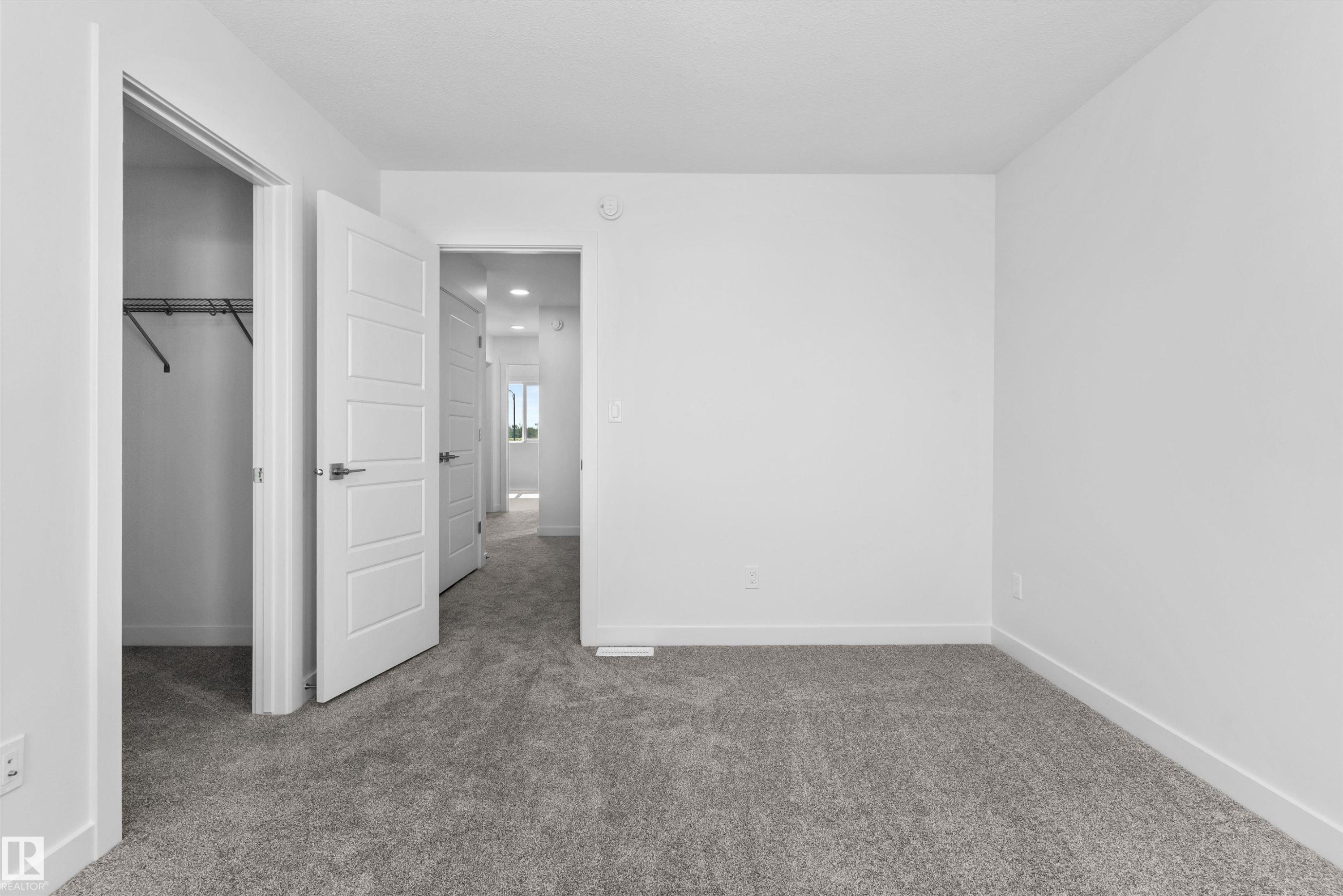 18713 18A Avenue Nw, Edmonton, AB - Indoor Photo Showing Other Room