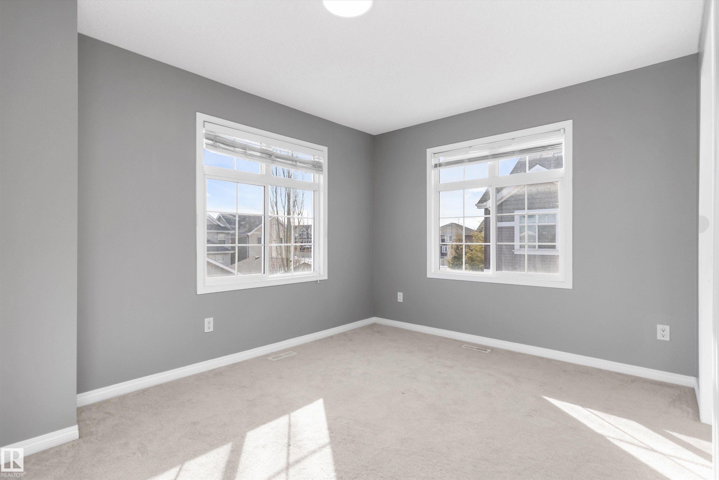 49 9151 Shaw Way, Edmonton, AB - Indoor Photo Showing Other Room