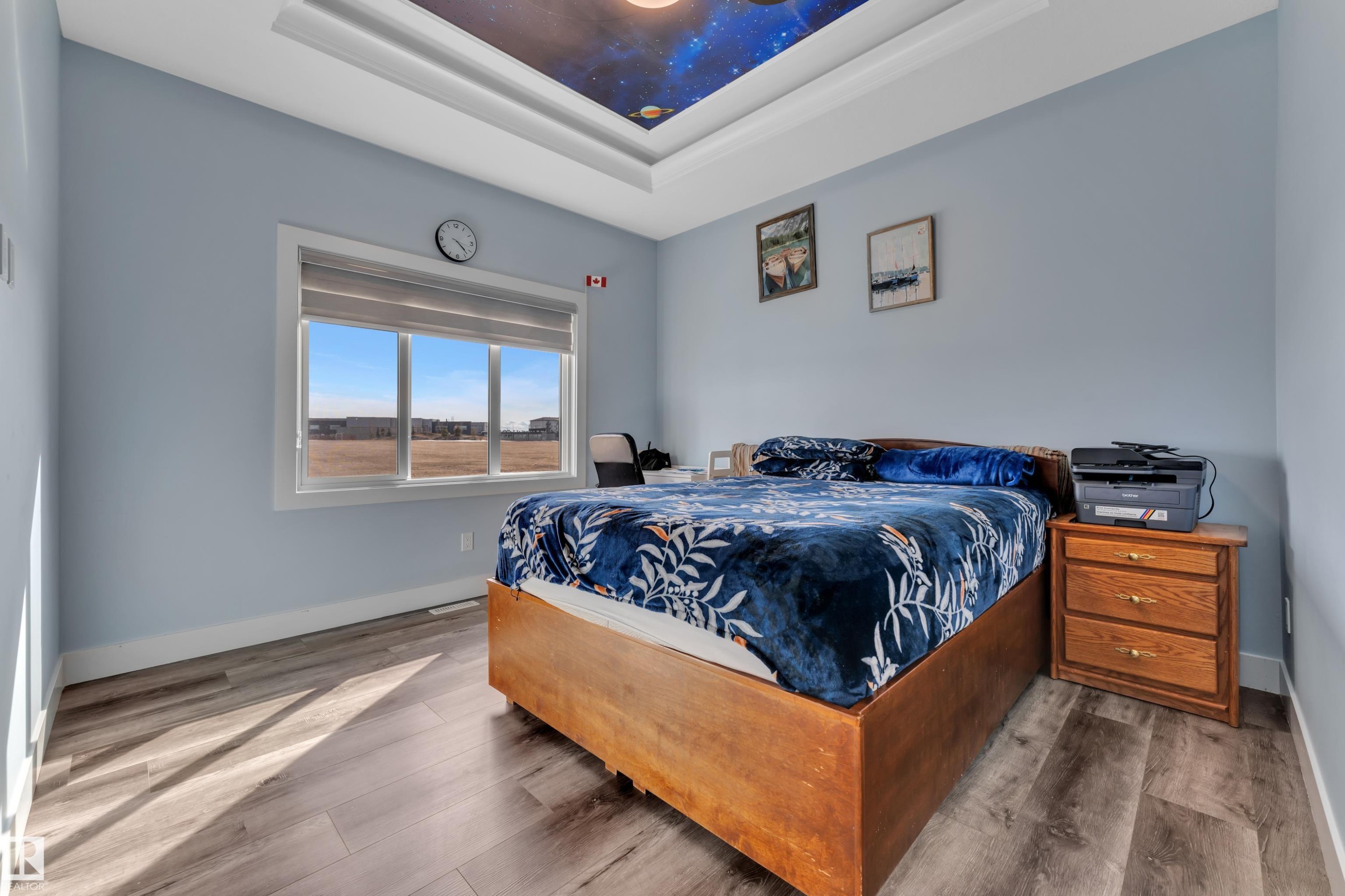 2011 18 Avenue, Edmonton, AB - Indoor Photo Showing Bedroom