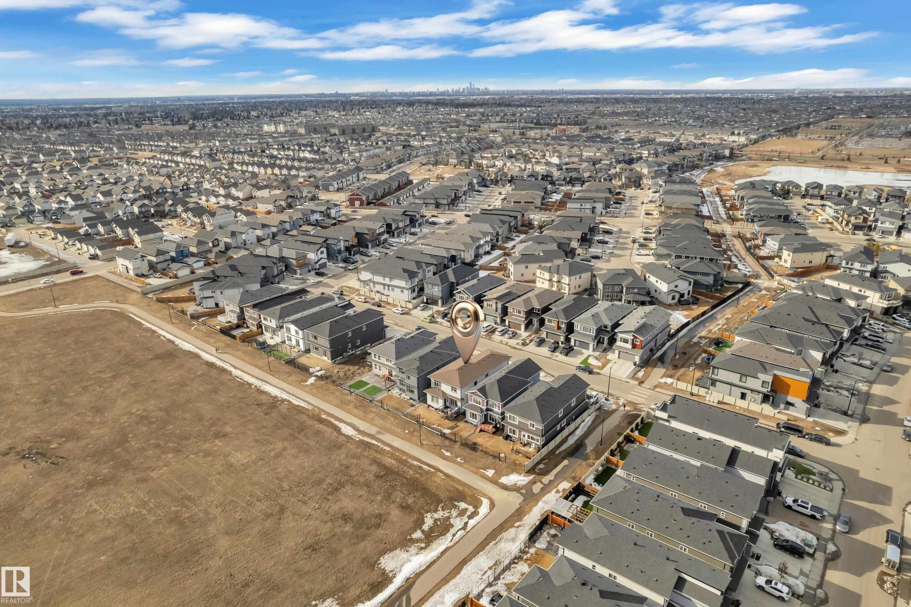 2011 18 Avenue, Edmonton, AB - Outdoor With View