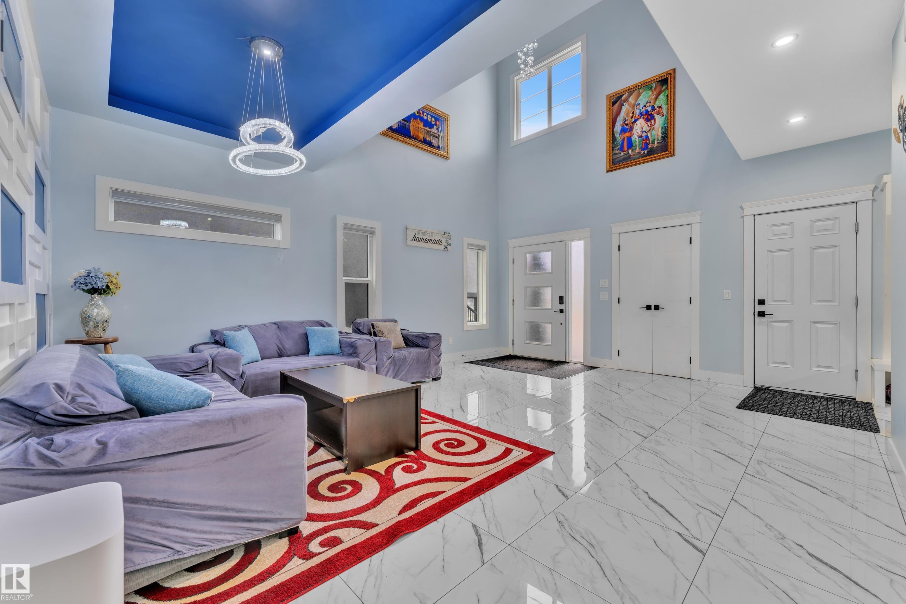 2011 18 Avenue, Edmonton, AB - Indoor