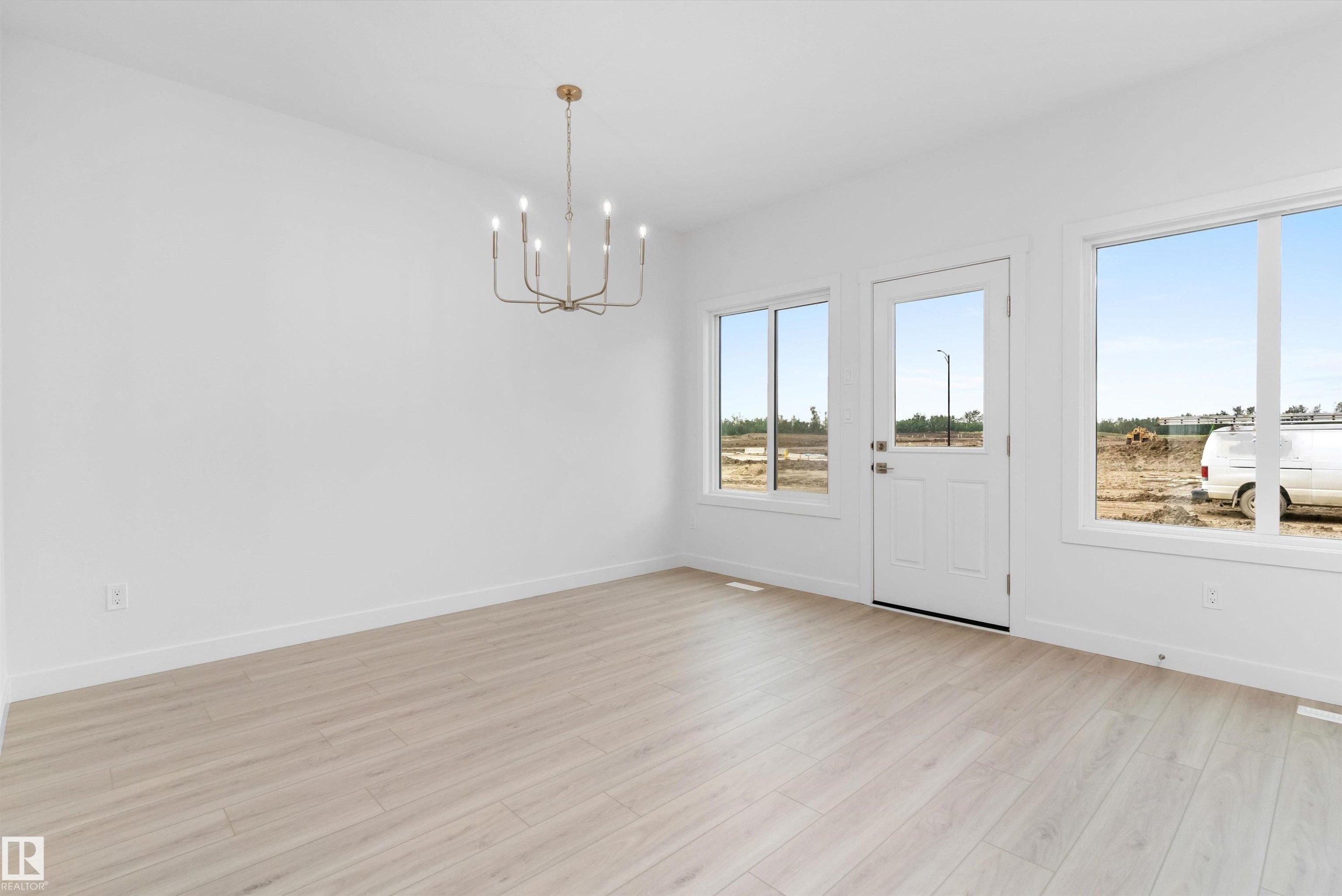 18717 18A Avenue Nw, Edmonton, AB - Indoor Photo Showing Other Room