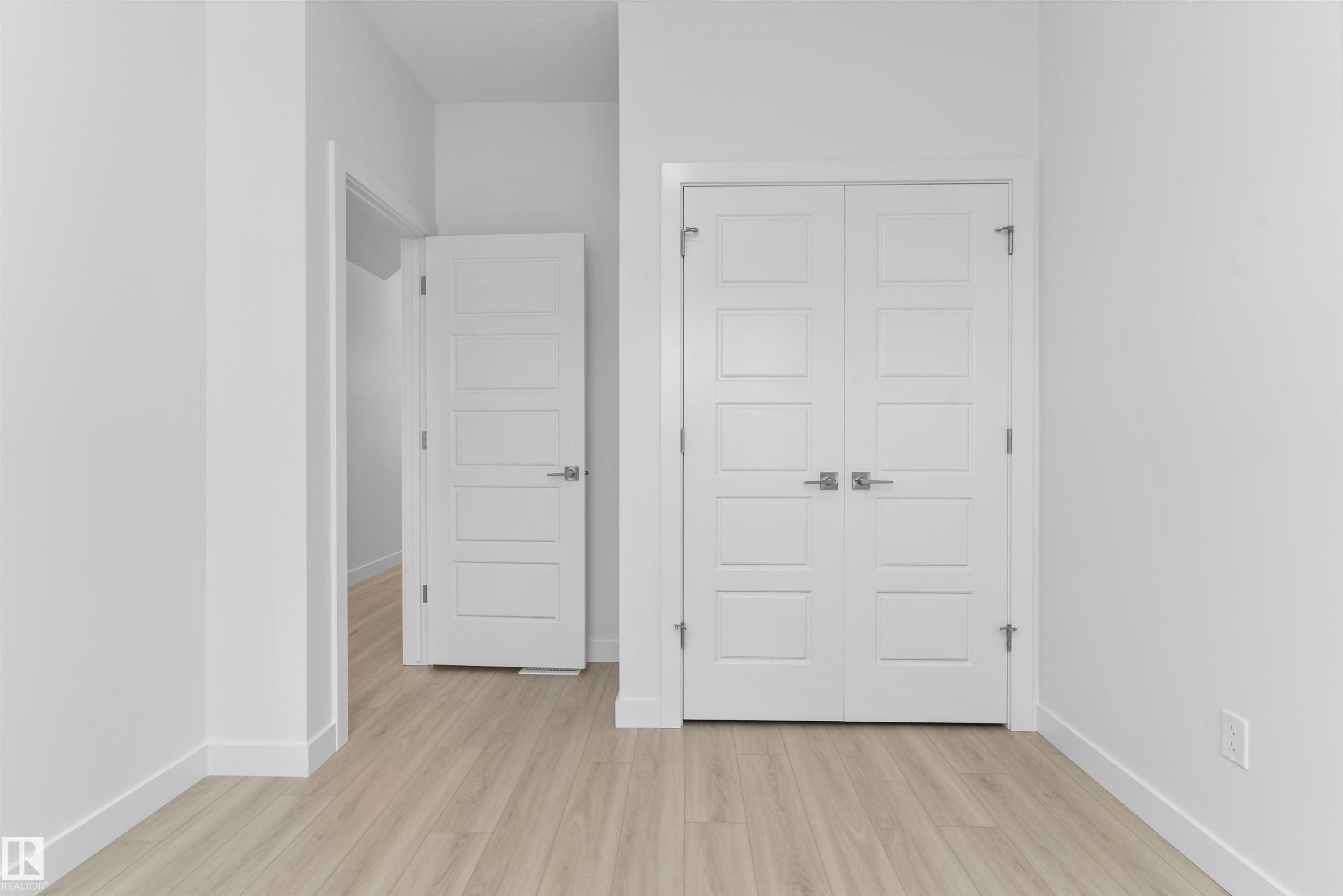 18717 18A Avenue Nw, Edmonton, AB - Indoor Photo Showing Other Room