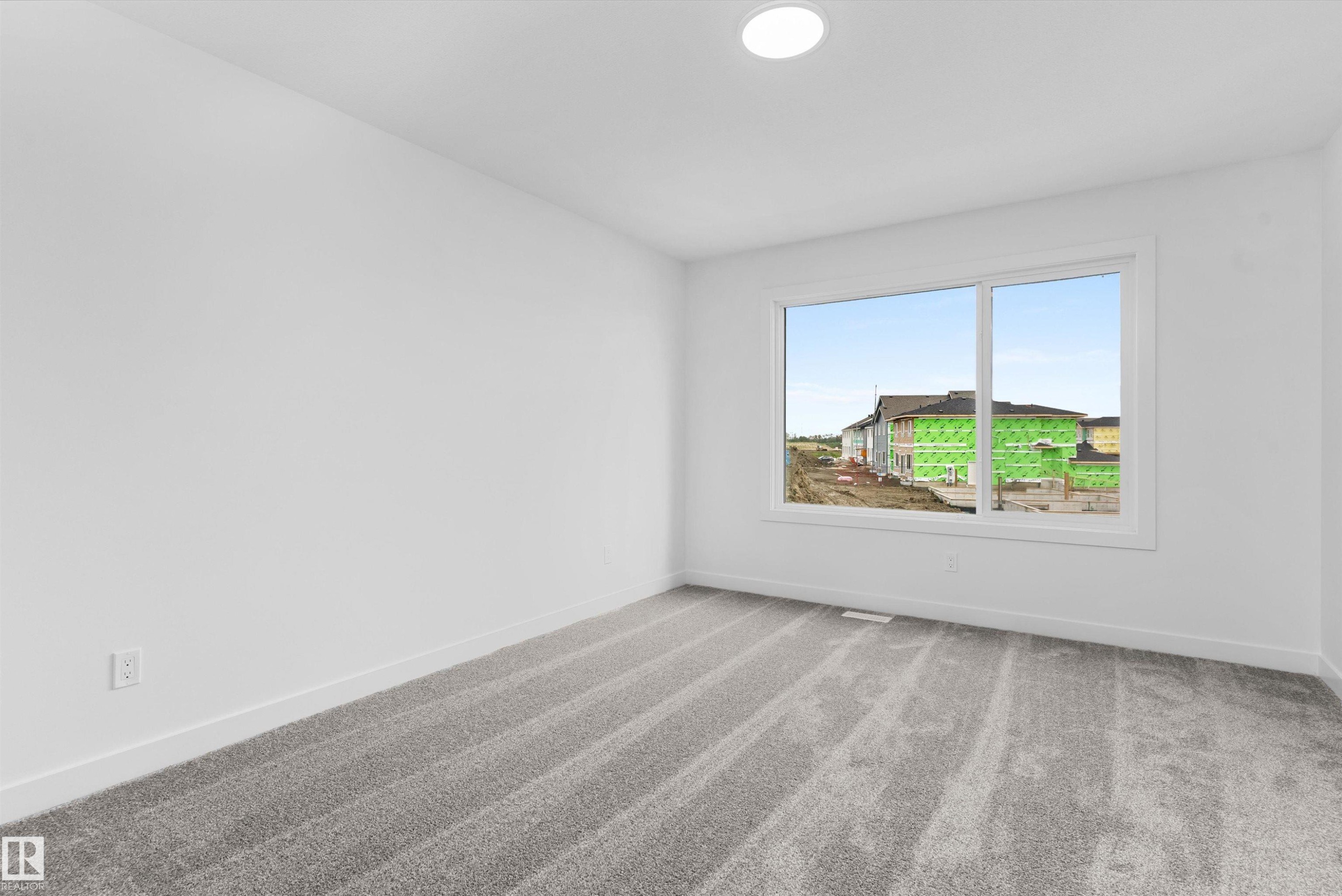 18717 18A Avenue Nw, Edmonton, AB - Indoor Photo Showing Other Room
