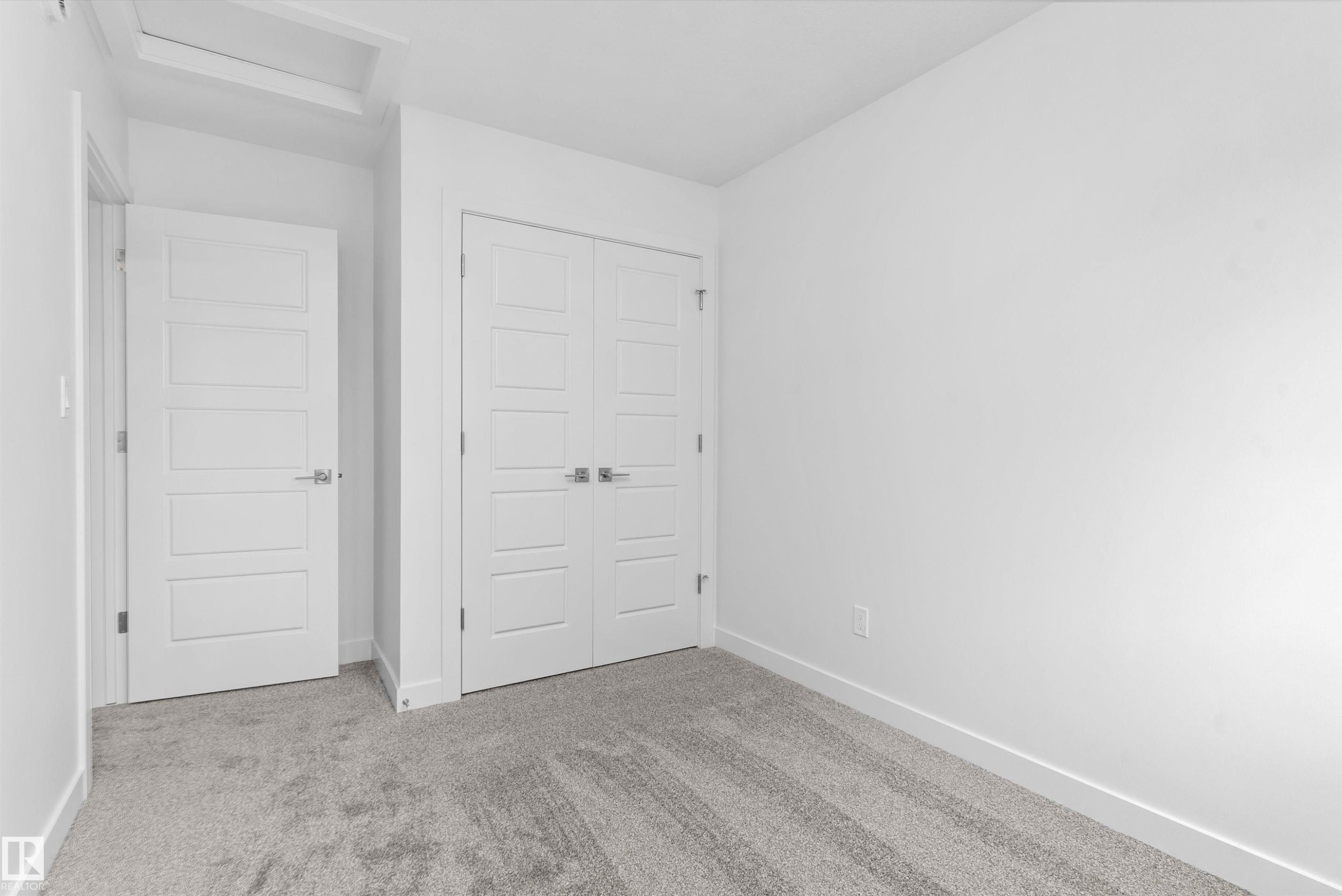 18717 18A Avenue Nw, Edmonton, AB - Indoor Photo Showing Other Room