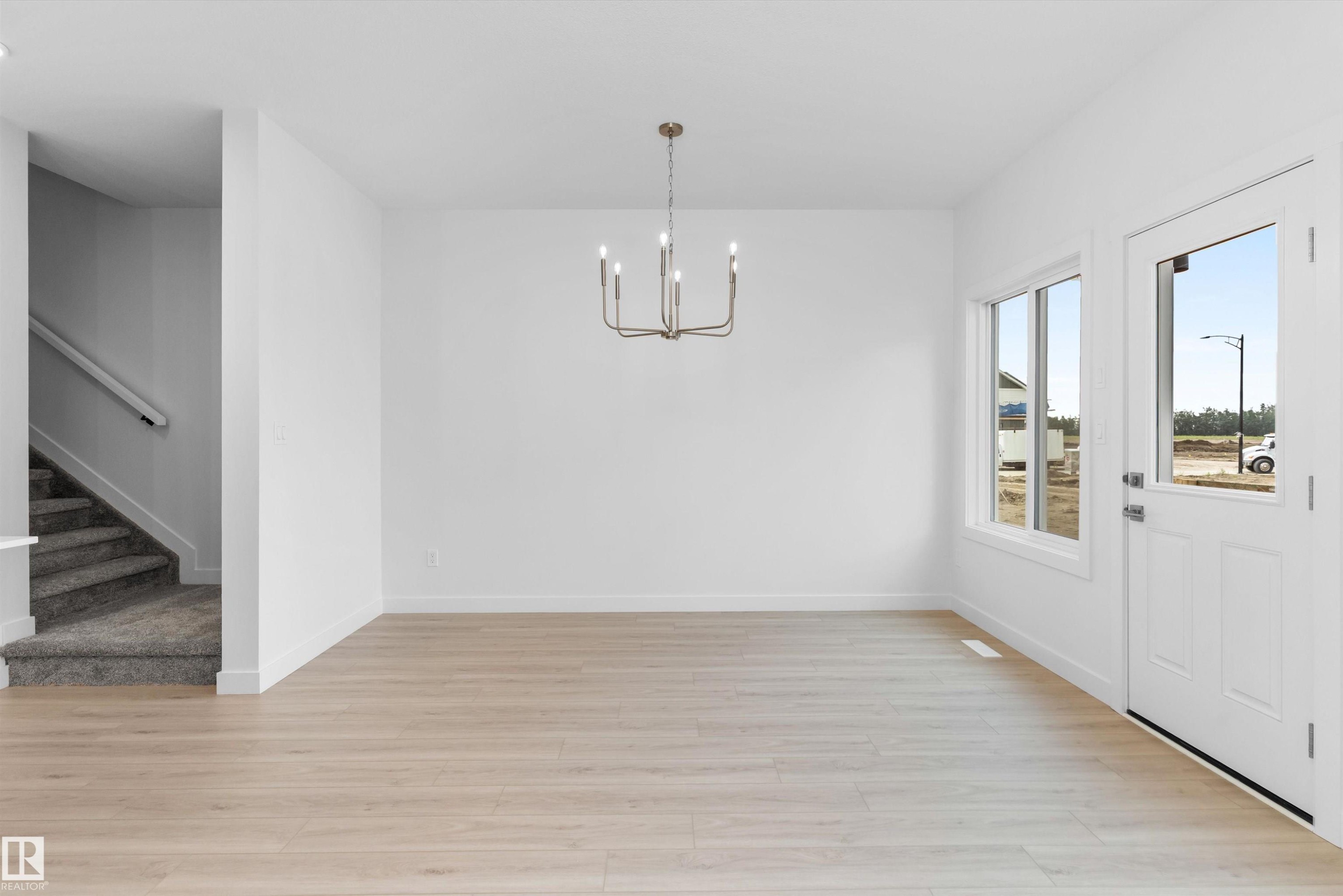 18717 18A Avenue Nw, Edmonton, AB - Indoor Photo Showing Other Room