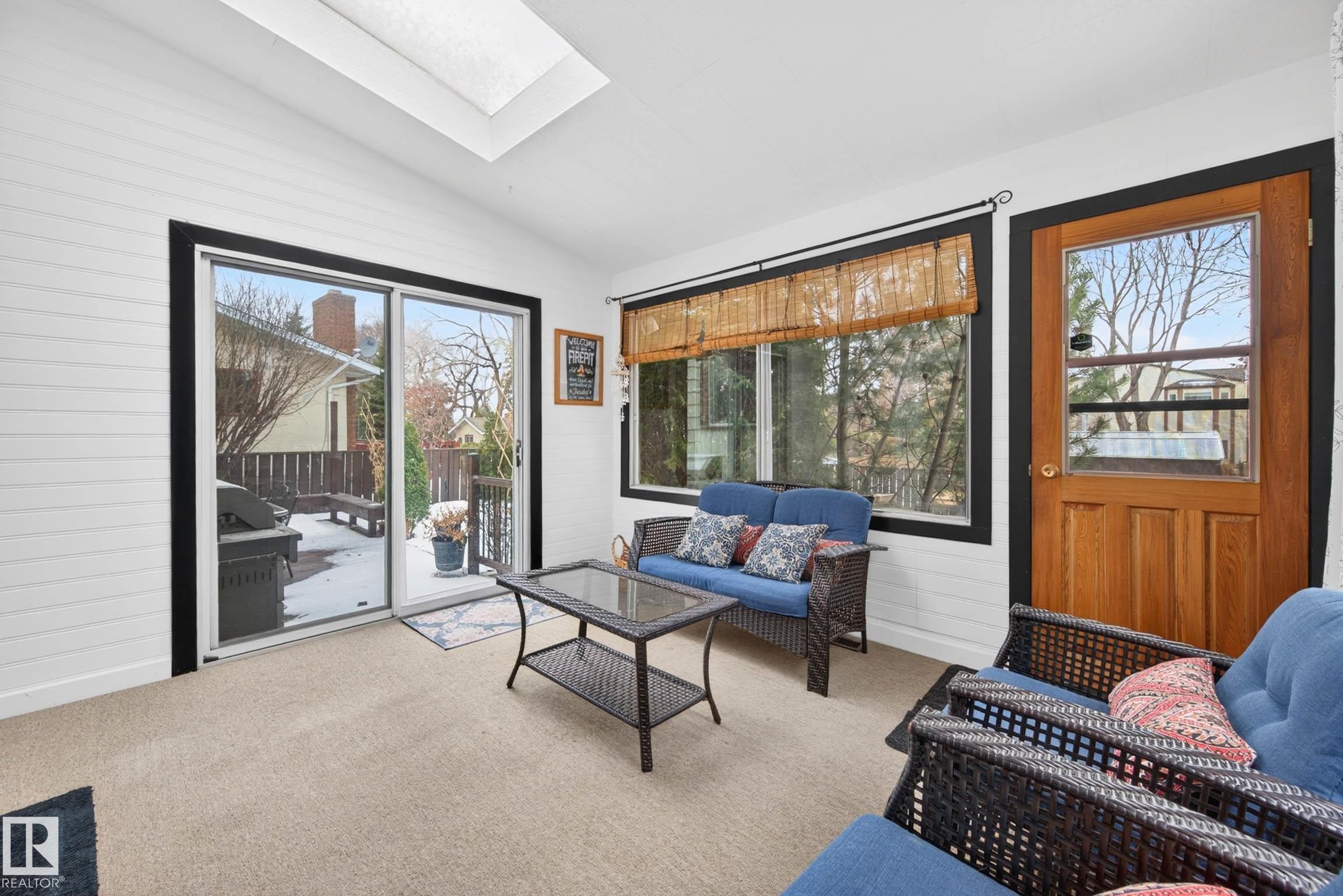 6118 37A Avenue, Edmonton, AB - Indoor