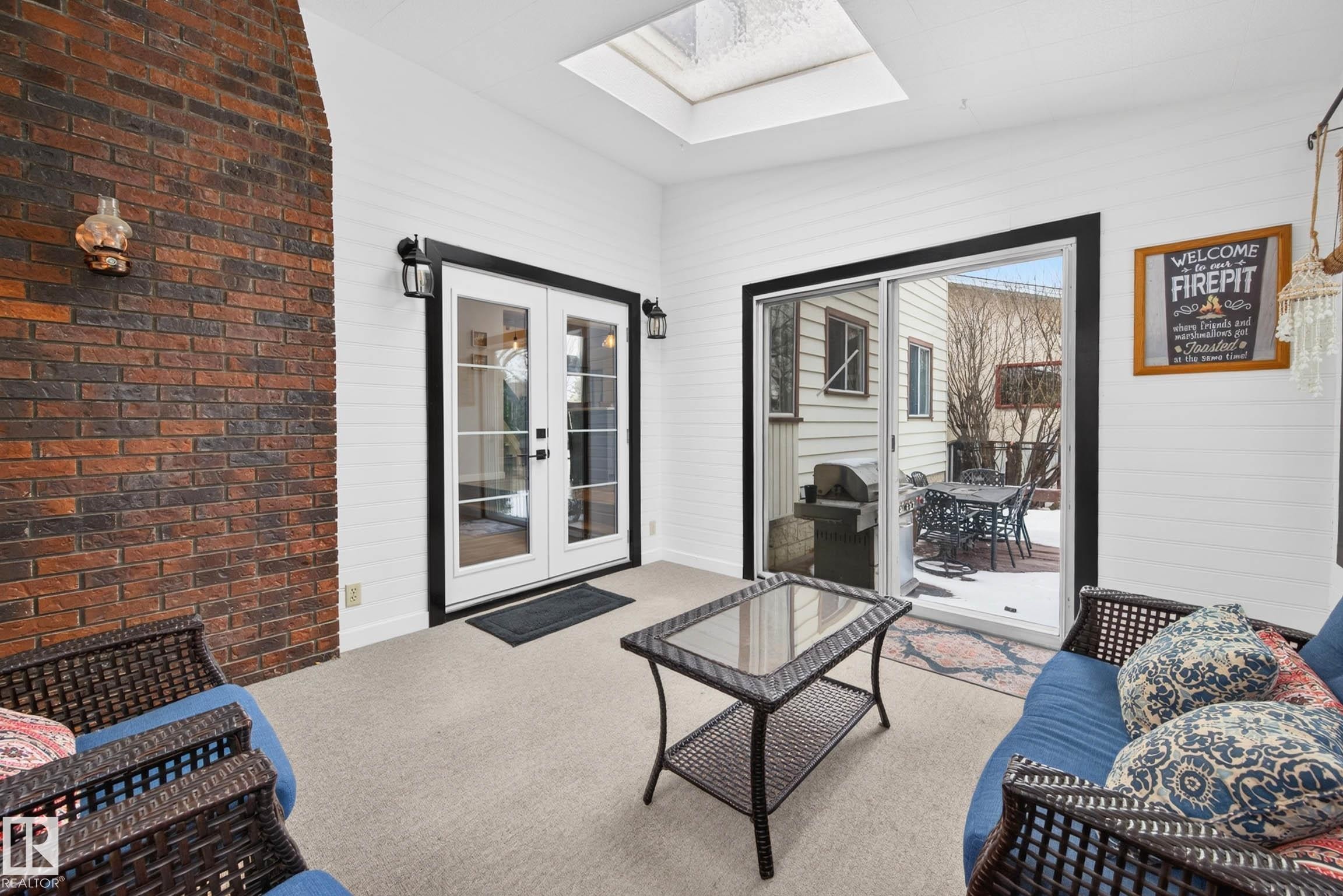 6118 37A Avenue, Edmonton, AB - Indoor