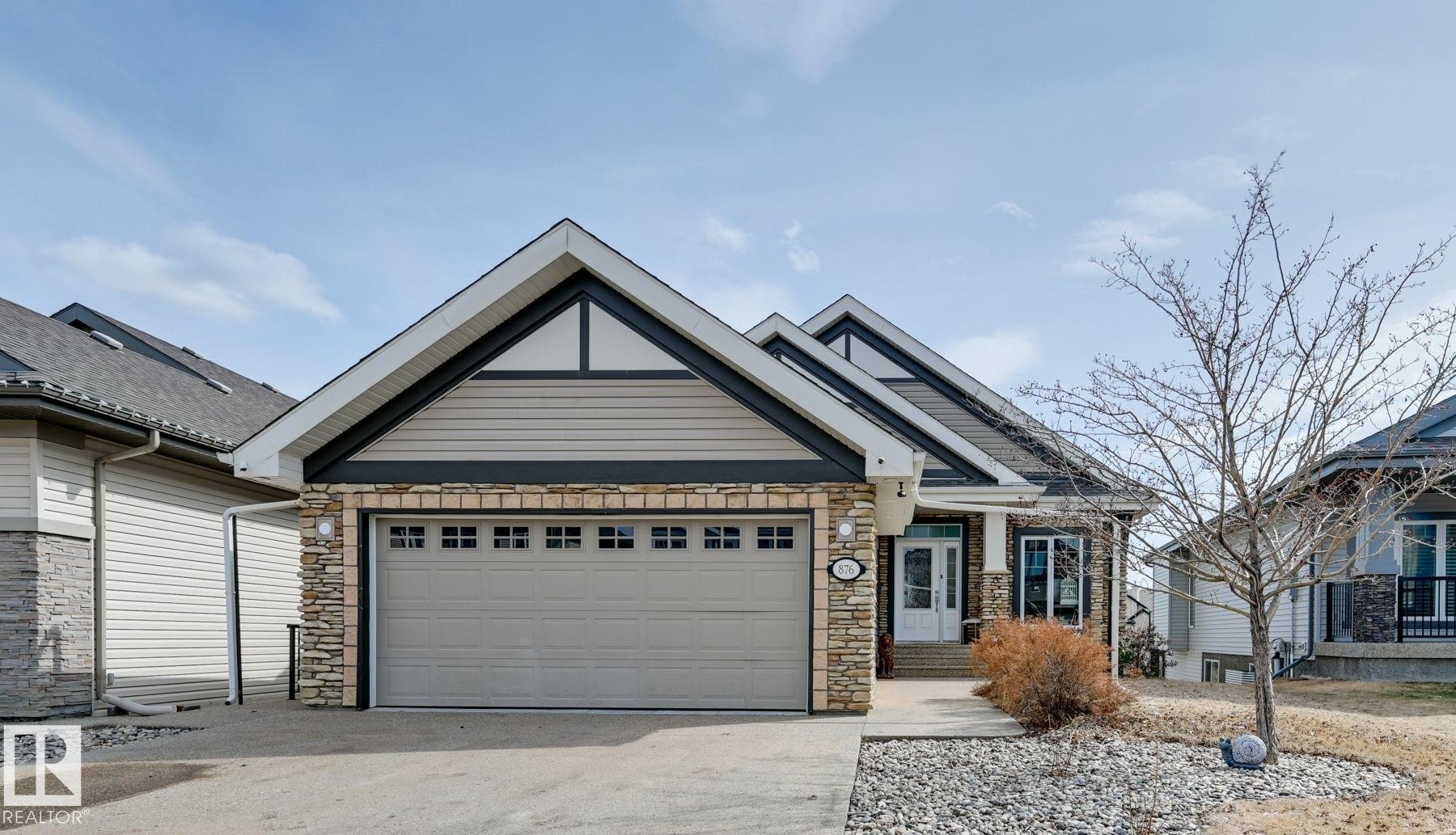 876 Hodgins Road, Edmonton, AB - Outdoor With Facade