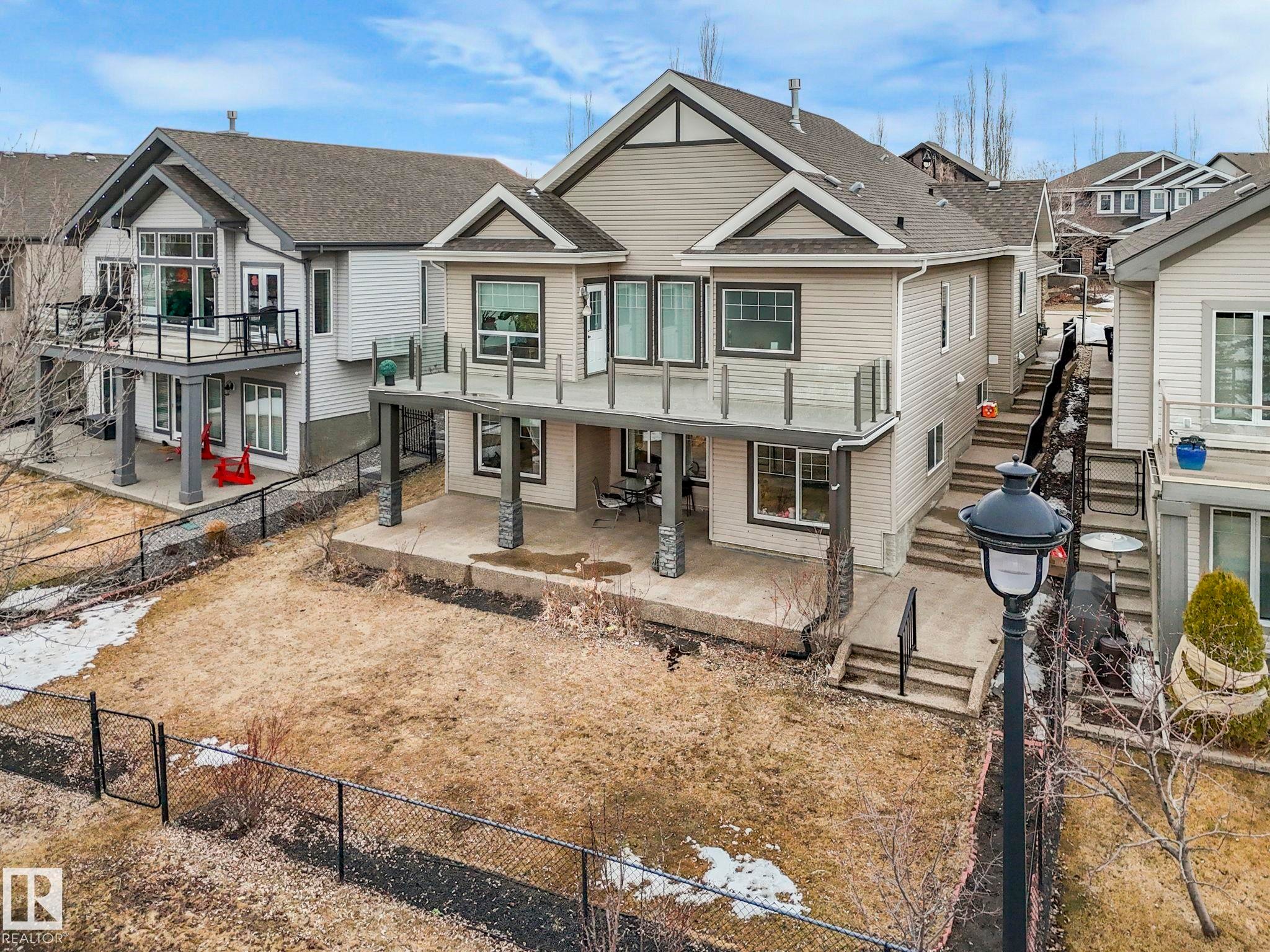 876 Hodgins Road, Edmonton, AB - Outdoor With Deck Patio Veranda With Facade