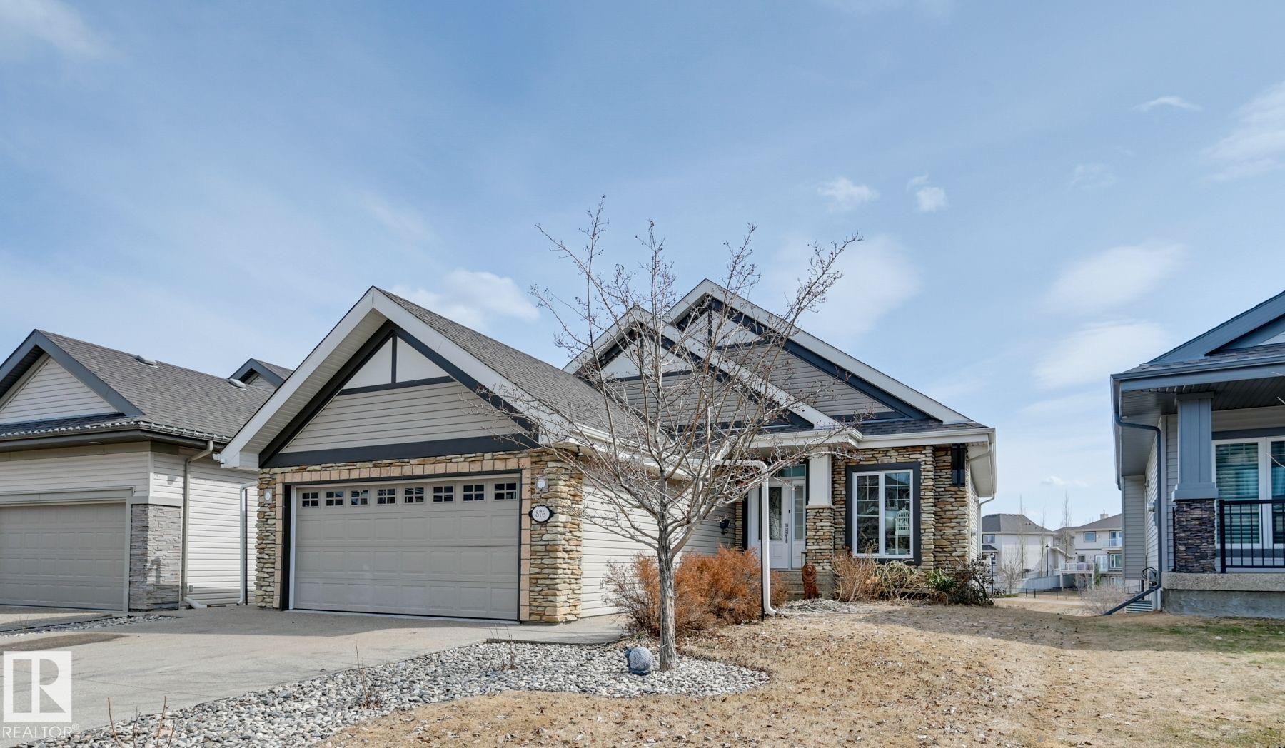 876 Hodgins Road, Edmonton, AB - Outdoor With Facade